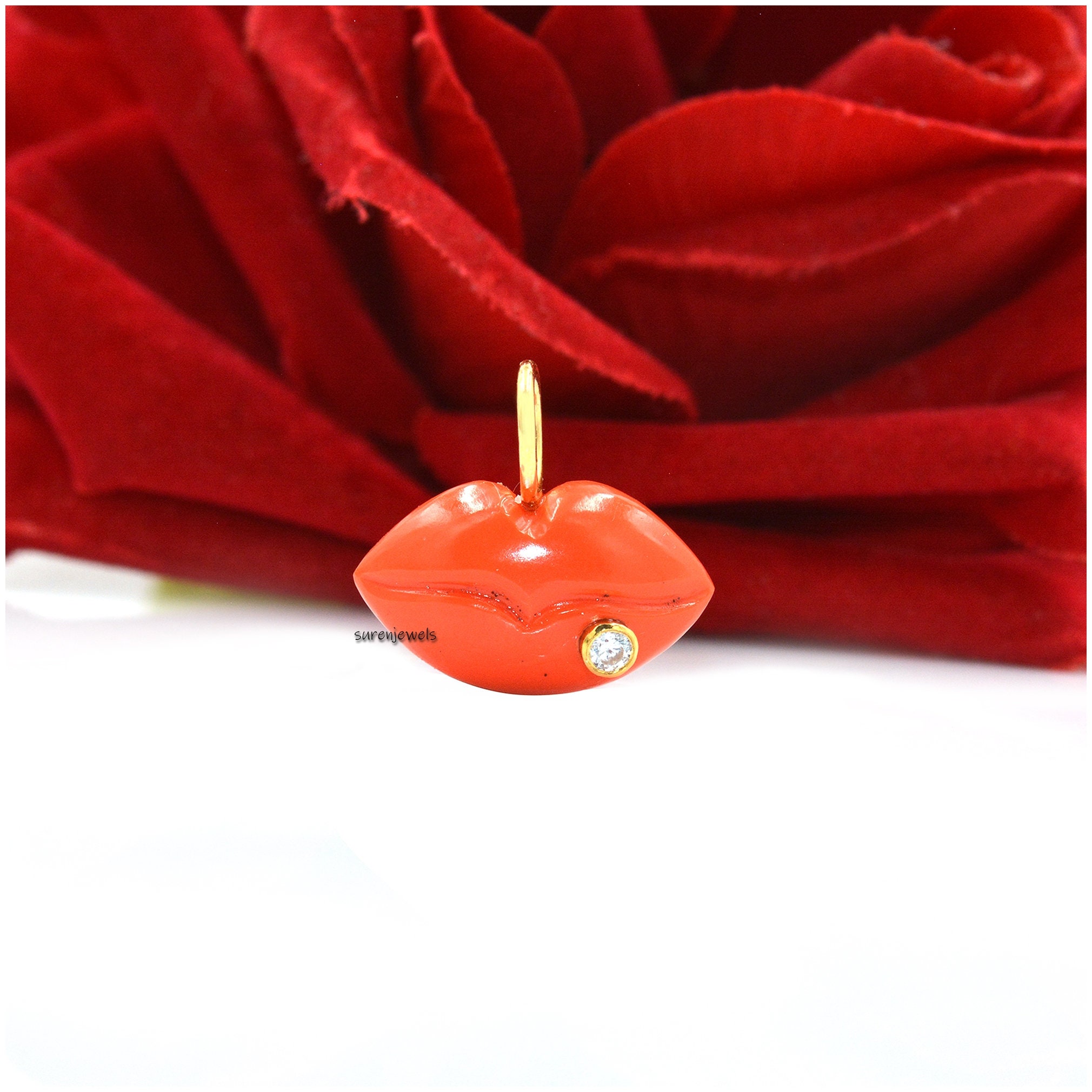 14k Gold Gemstone Lips Pendant: Handmade Carved Jewelry - View 4 - Suren Jewels | SKU: SJP1288-SLYGAMWT