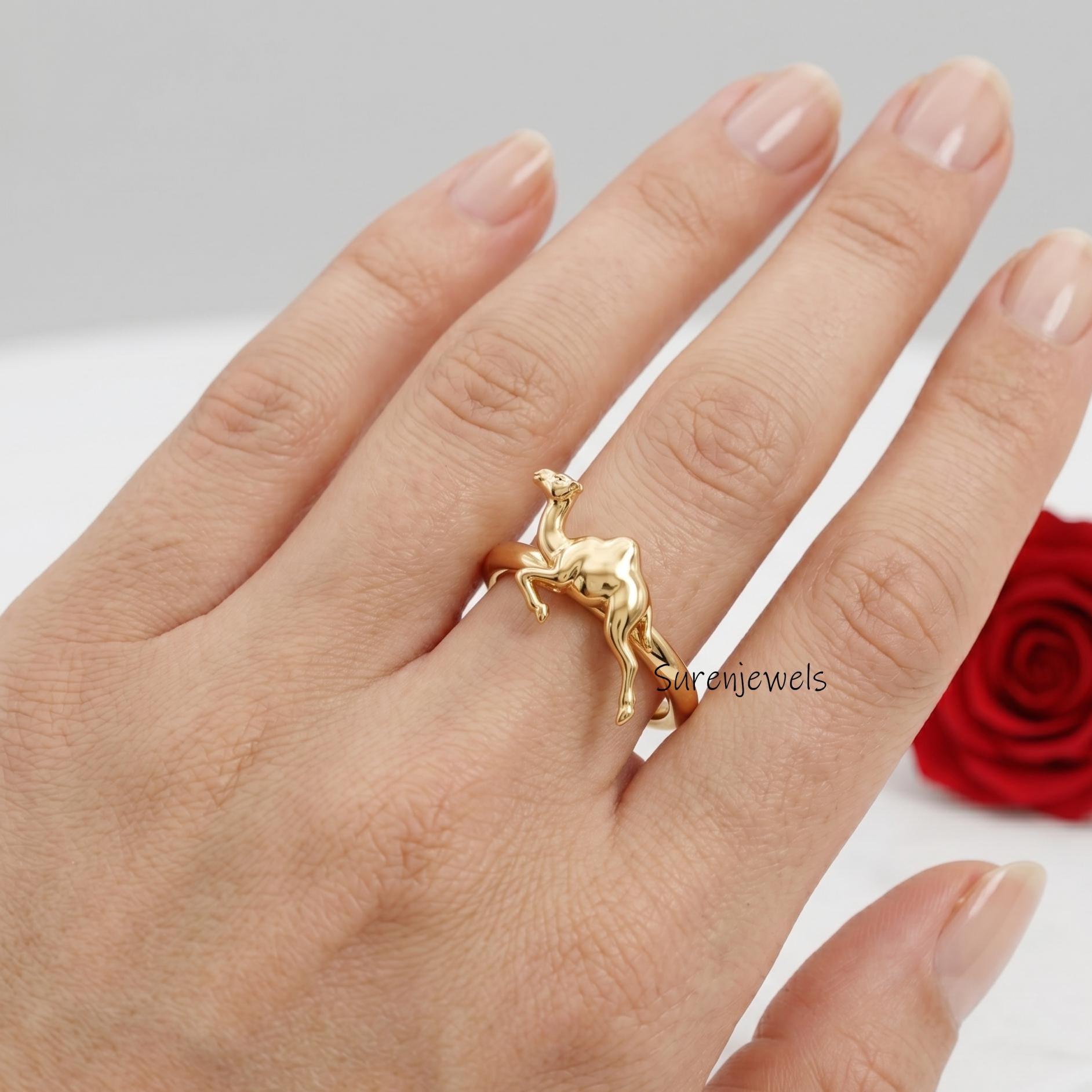 Gold Camel Ring, Dainty Animal Band, Desert Inspired Jewelry, Minimalist Camel Jewelry, Unique Gift for Her, Delicate Gold An