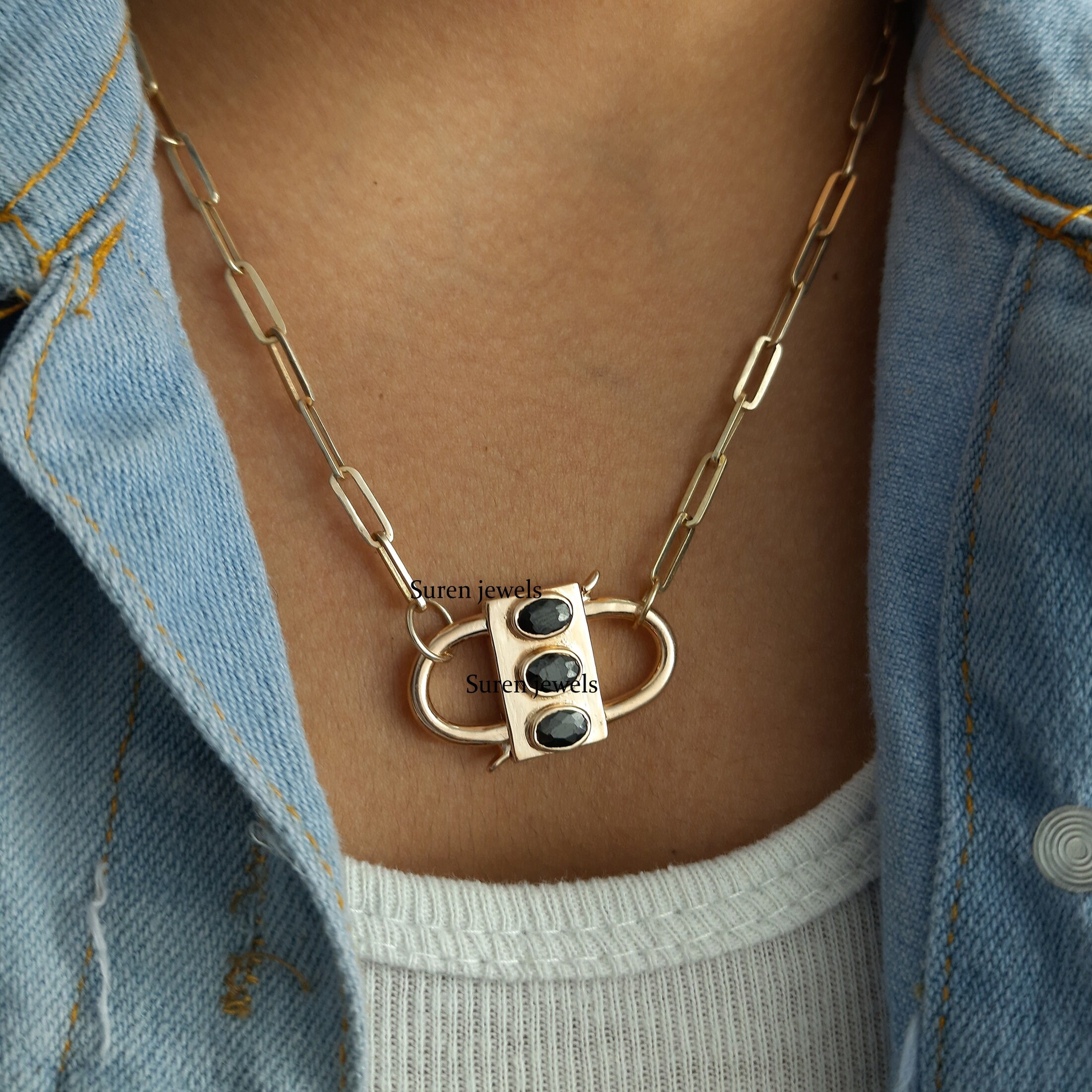 Black Onyx Padlock Pendant: 14K Yellow Gold Vermeil Sterling Silver Lock - View 6 - Suren Jewels | SKU: SJP31-SLYGBO-N47-18I-