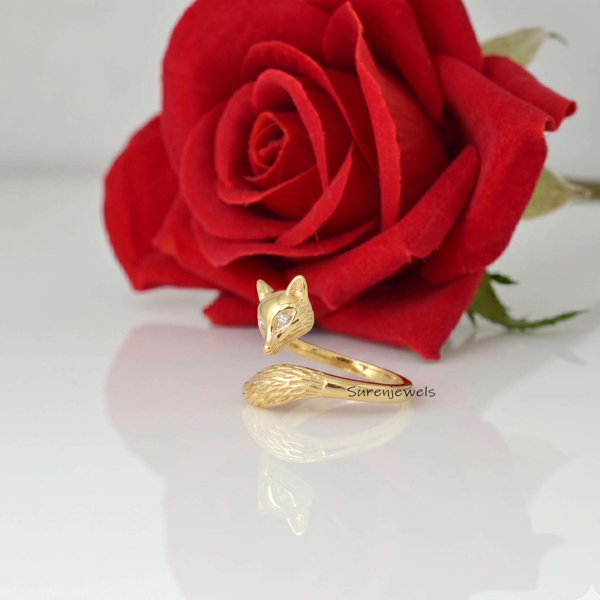 Gold Fox Wrap Ring, Adjustable Animal Ring, Minimalist Woodland Jewelry, Dainty Fox Gift for Her, Cute Nature Inspired Statem