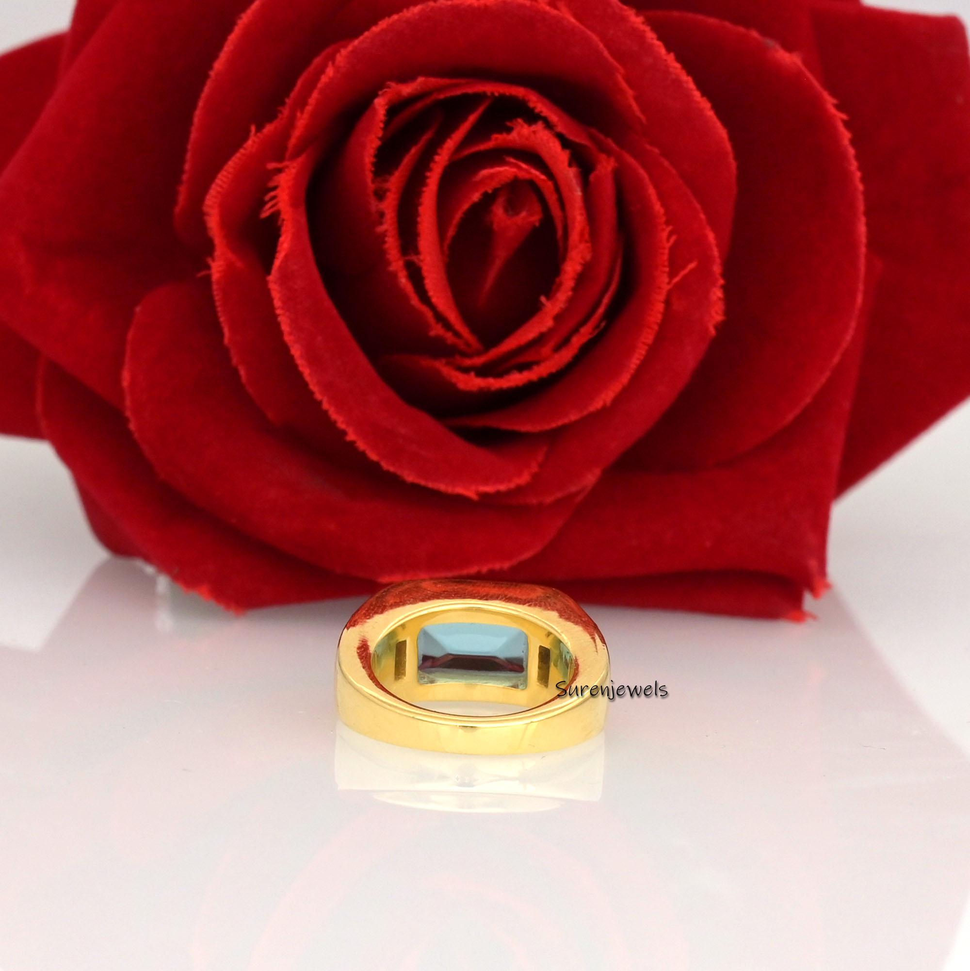 14k Gold Signet Ring: Aqua Quartz & Blue Sapphire Gemstone - View 4 - Suren Jewels | SKU: SJR899 -14KYBSPAQ-US-4