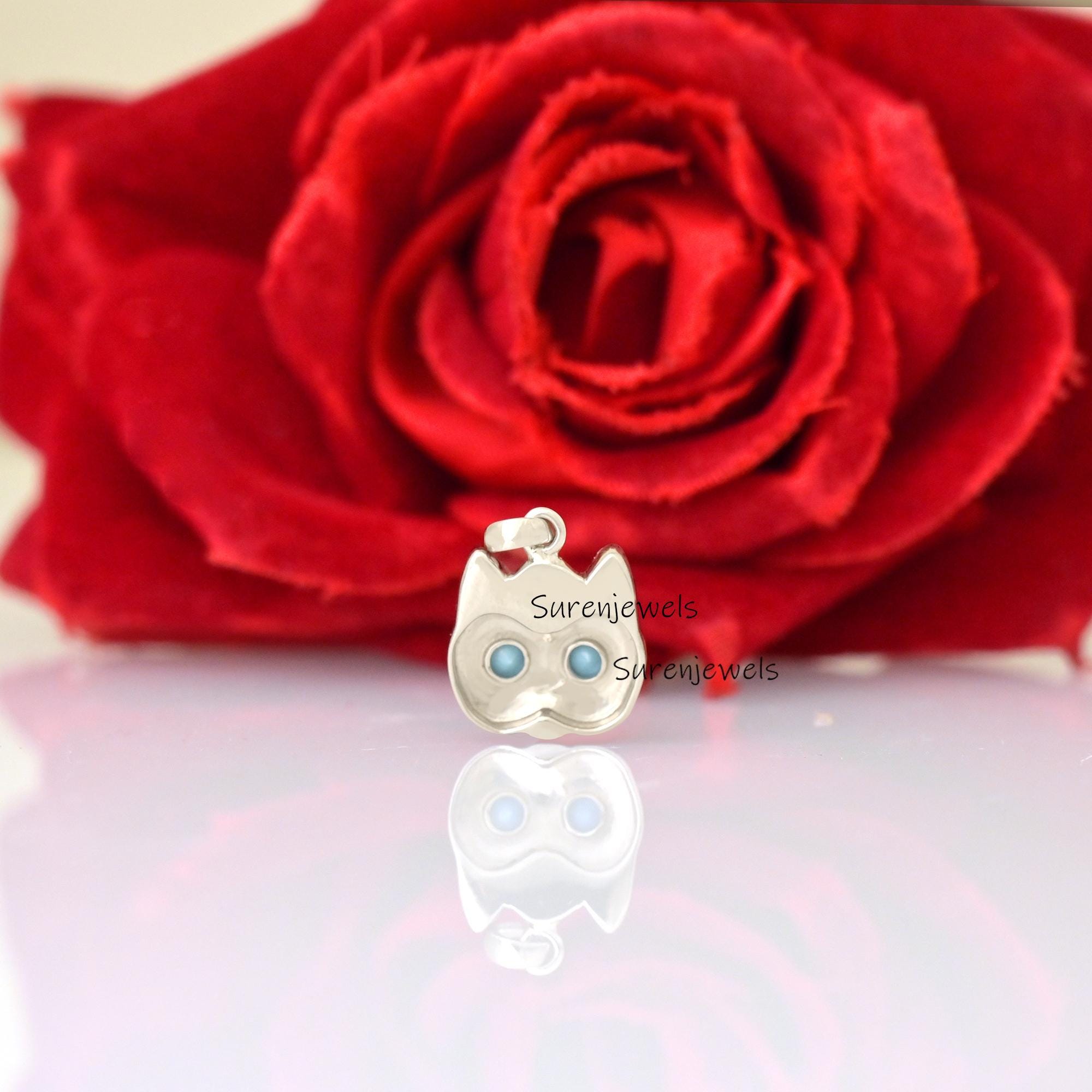 14K Gold Diamond Cat Face Pendant: Designer Animal Jewelry - View 5 - Suren Jewels | SKU: SJP5072-