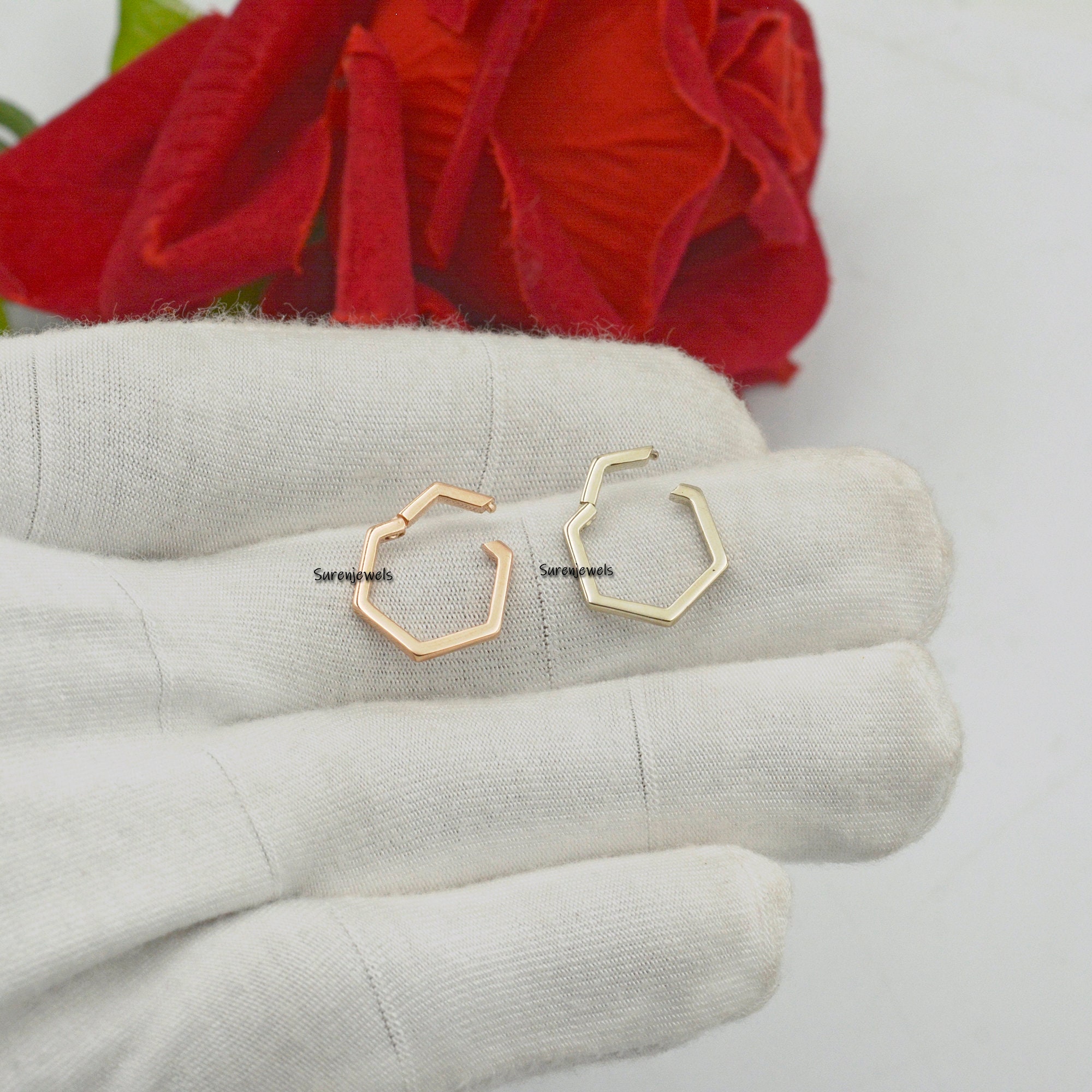 14K Gold Hexagon Charm Enhancer: Multi-Charm Holder, Link Clasp - View 4 - Suren Jewels | SKU: SJP449-14KYG