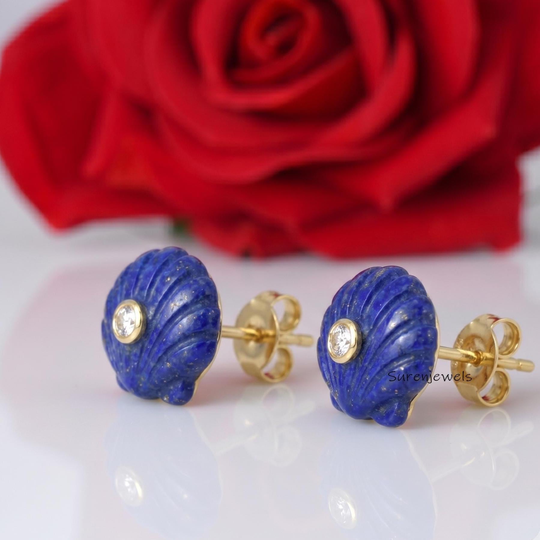 14K Gold Gemstone Sea Shell Studs, Gold Shell Stud Earrings, 14K Gemstone Beach Sea Shell Earrings, Gold Carved Shell Studs,