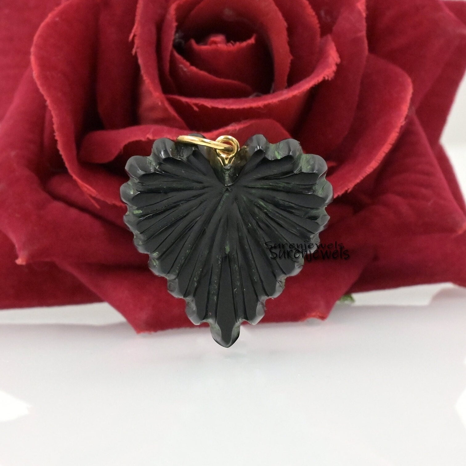 14K Gold Fluted Gemstone Heart Pendant - Designer Charm - View 5 - Suren Jewels | SKU: SJP3358