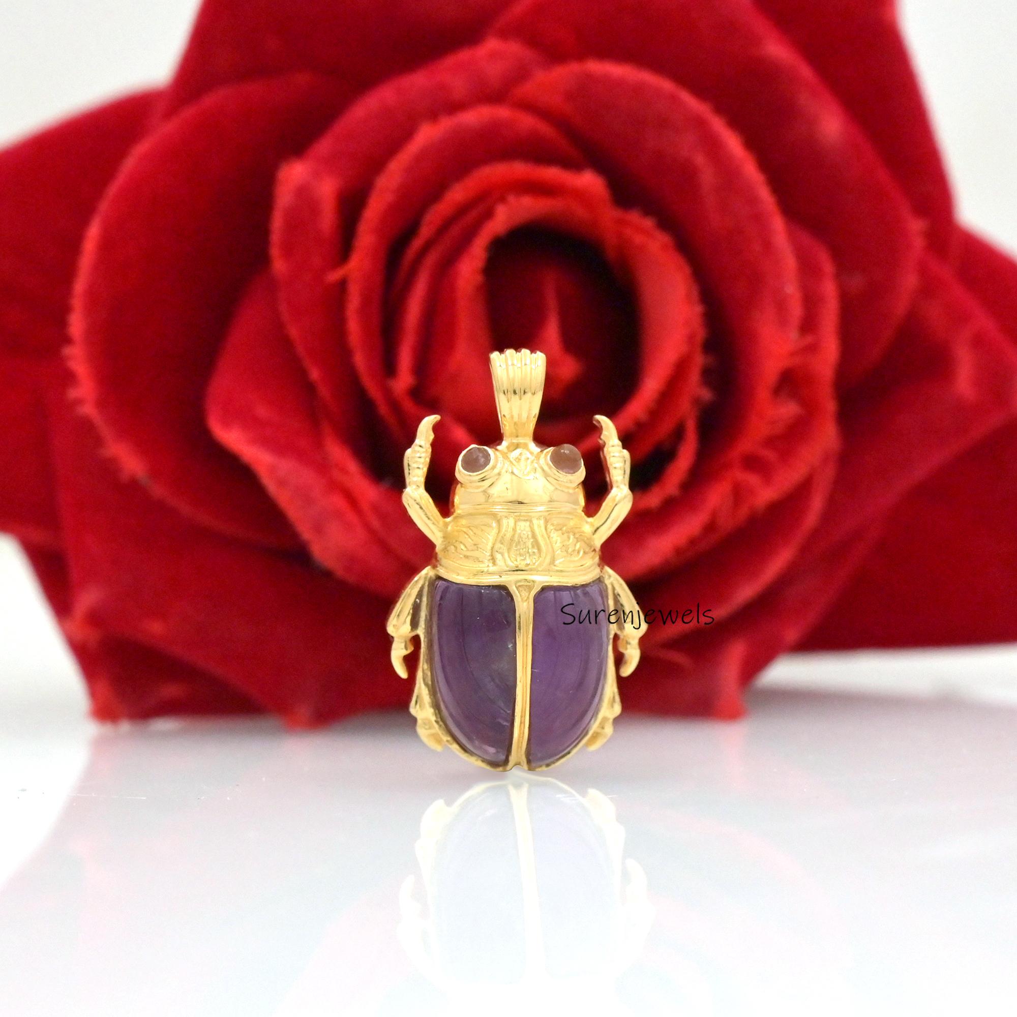 14K Gold Scarab Pendant: Hand Carved Amulet Charm - View 6 - Suren Jewels | SKU: SJP4191-SLYGLPZ-35M,SJP4192-SLYGLPZ-35M,SJP4