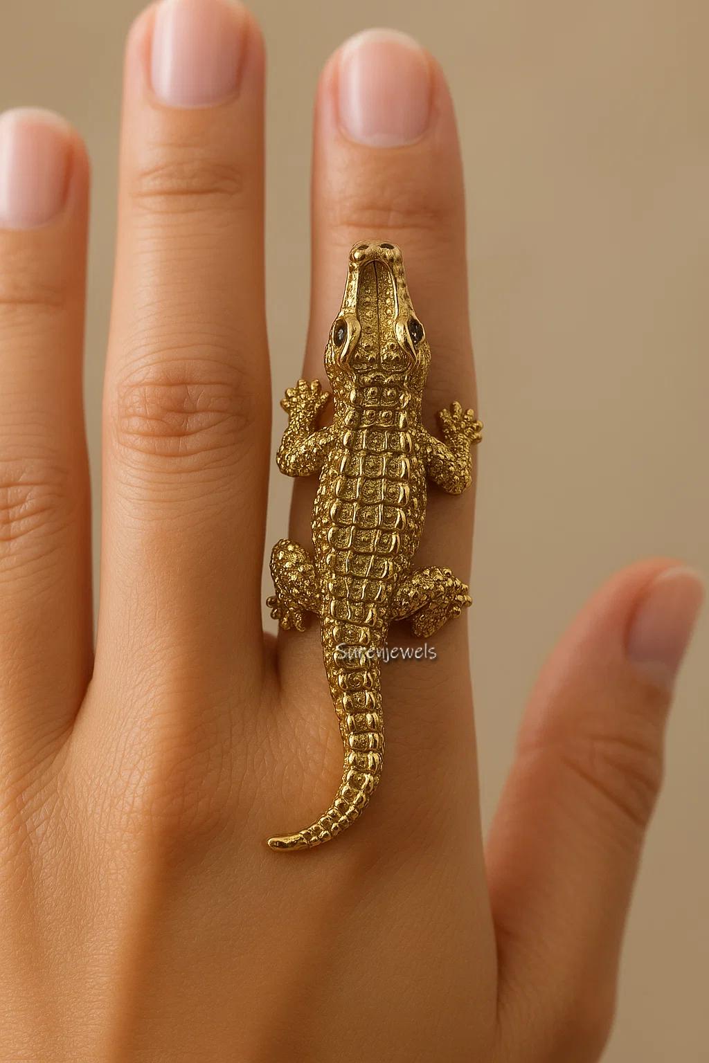14k Gold Crocodile Ring: Animal Jewelry - View 2 - Suren Jewels | SKU: SJR2950-SLYG-US-7