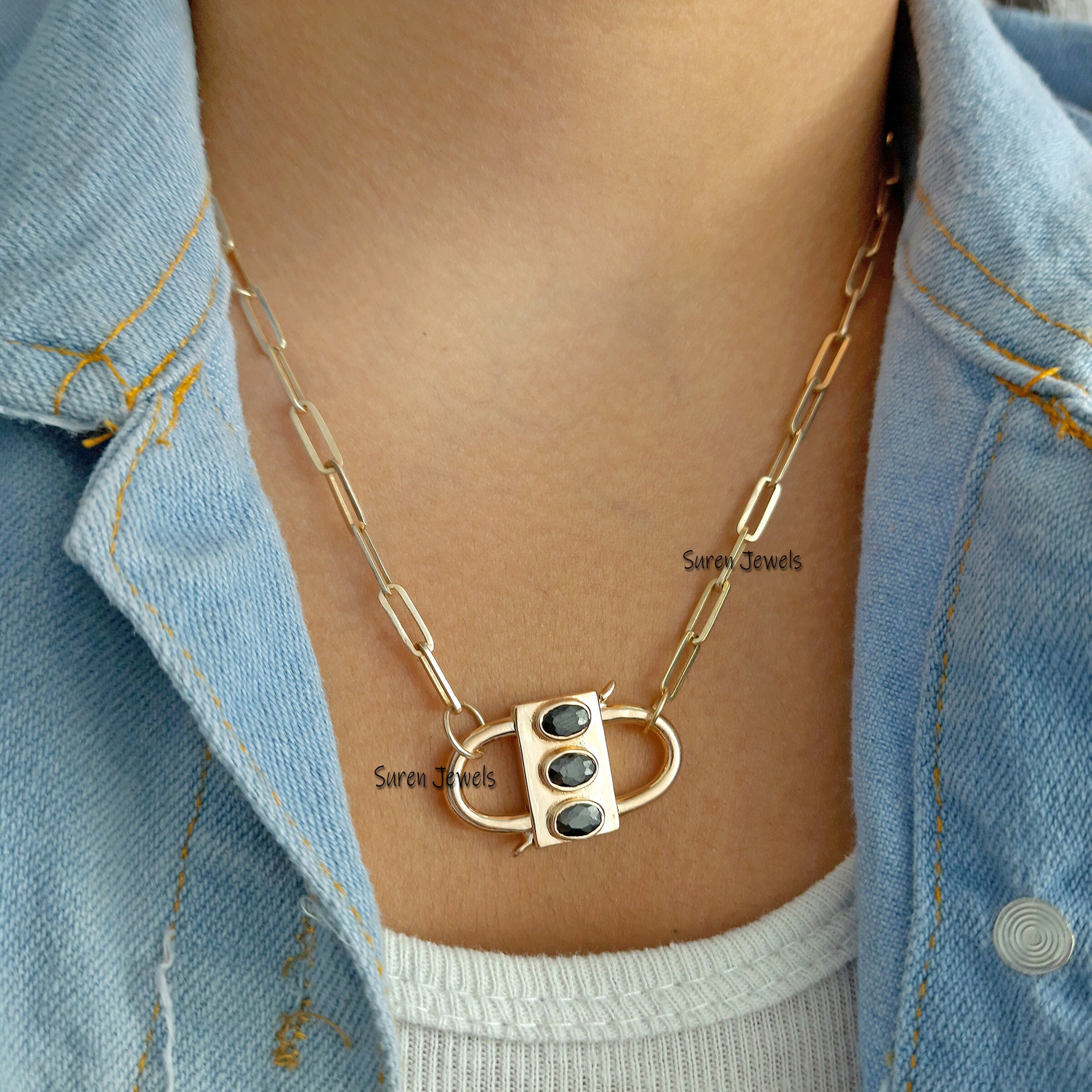 Black Onyx Padlock Pendant: 14K Yellow Gold Vermeil Sterling Silver Lock - View 3 - Suren Jewels | SKU: SJP31-SLYGBO-N47-18I-