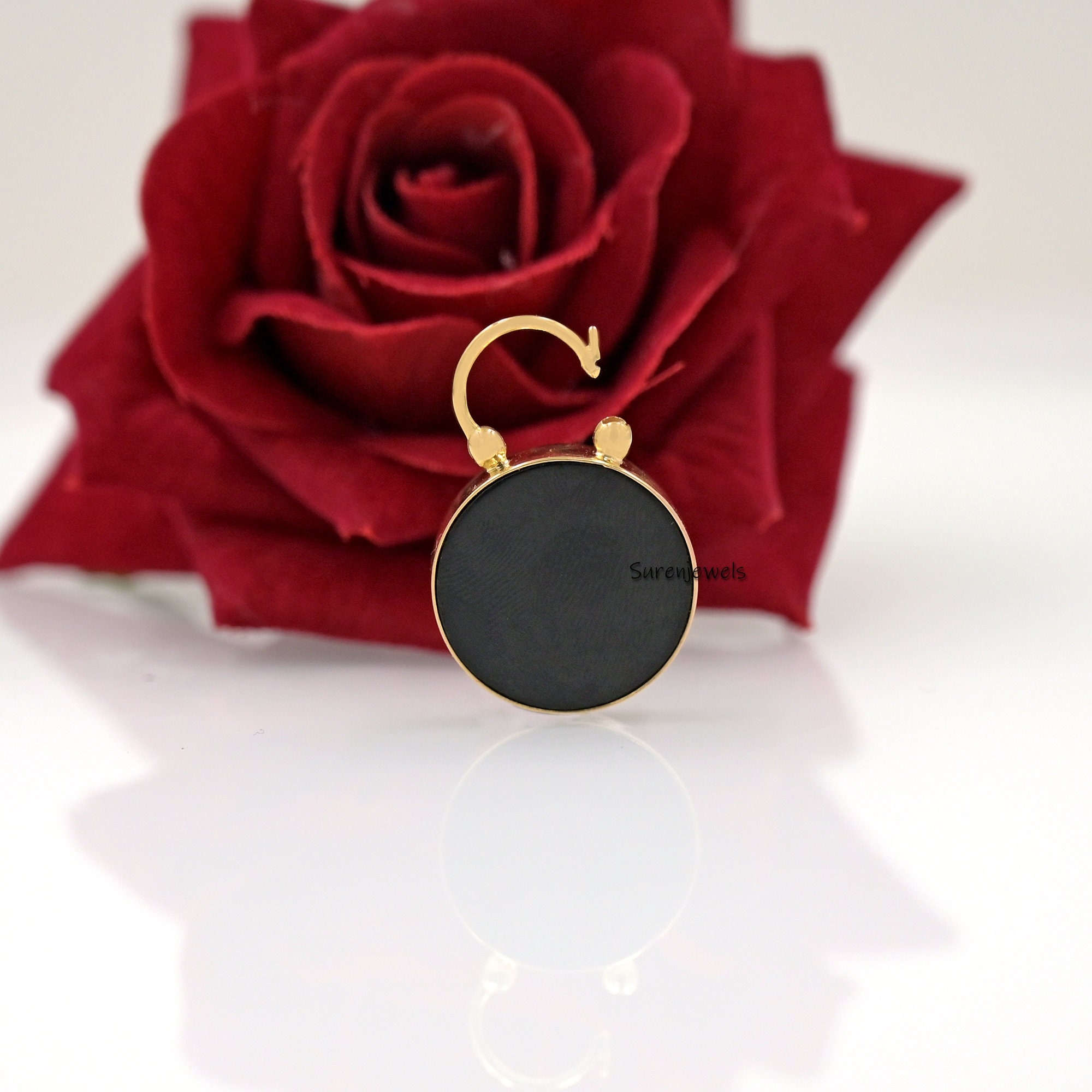 Gemstone Padlock Pendant, Handmade Designer Padlock - View 6 - Suren Jewels | SKU: SJP1624-SLYGAZ-35M