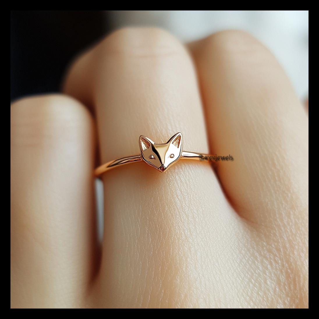 14k Gold Fox Ring: Dainty Animal Jewelry - View 3 - Suren Jewels | SKU: SJR2930-SLRG-US-7