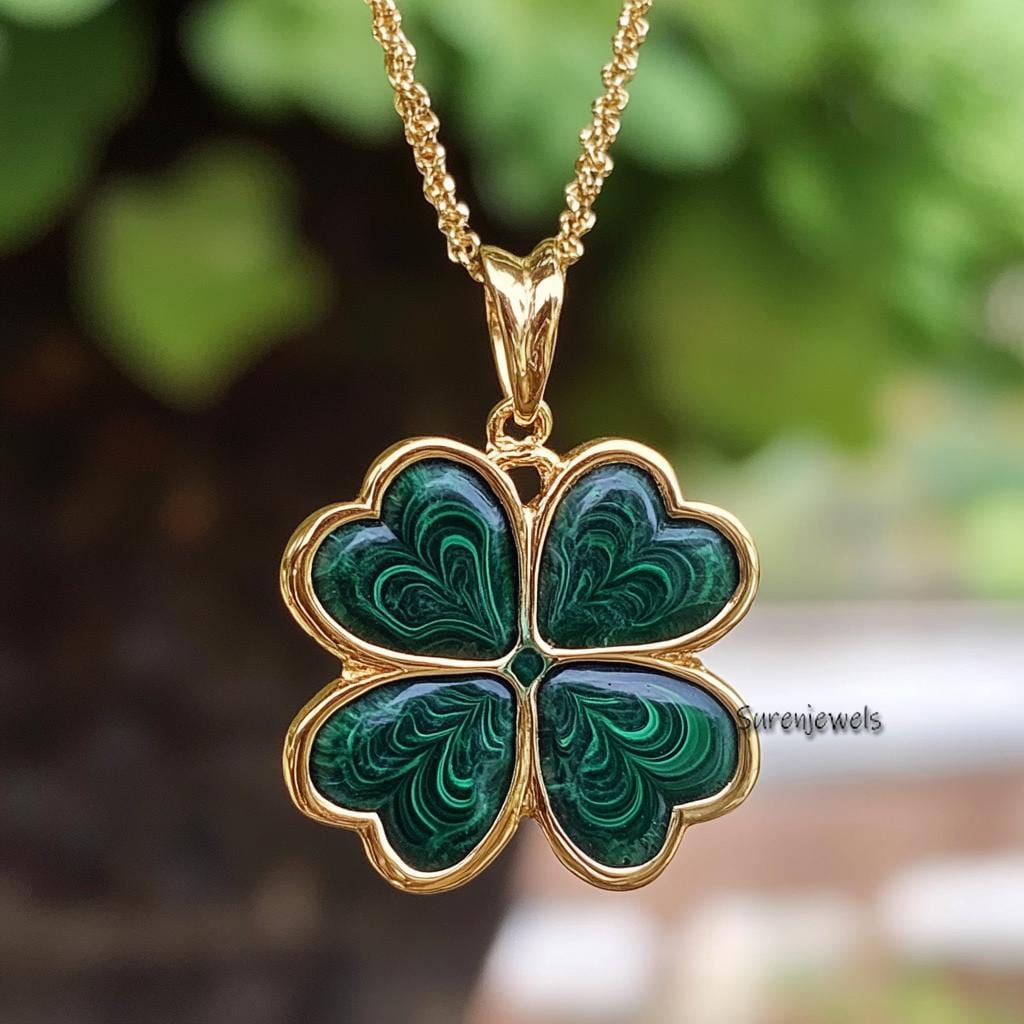 14K Gold Malachite Clover Pendant: Handmade Gemstone Jewelry - View 3 - Suren Jewels | SKU: SJP5393-SLYGOCR-30M