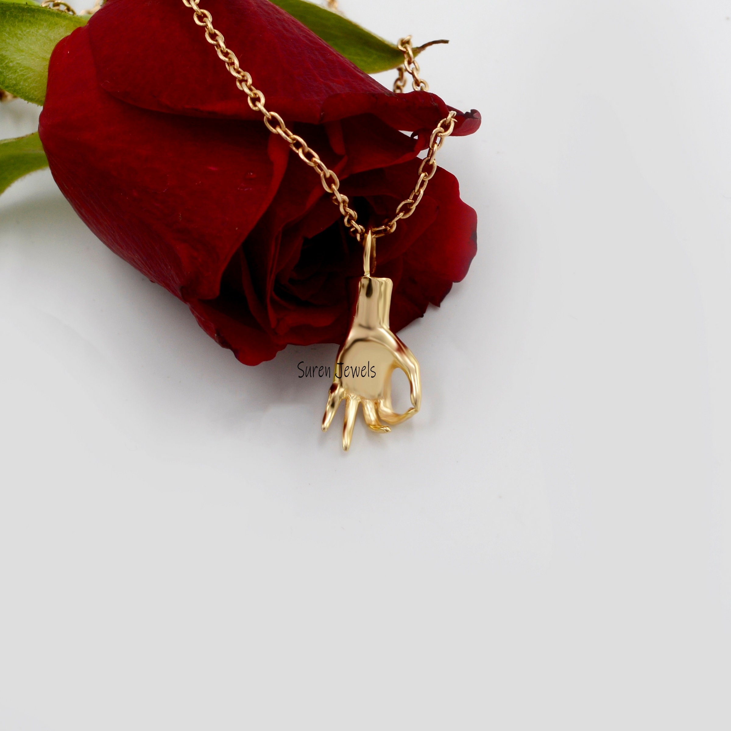 14K Gold Figa Hand Pendant: Good Luck Charm Jewelry - View 6 - Suren Jewels | SKU: SJP740-SLYG-25M