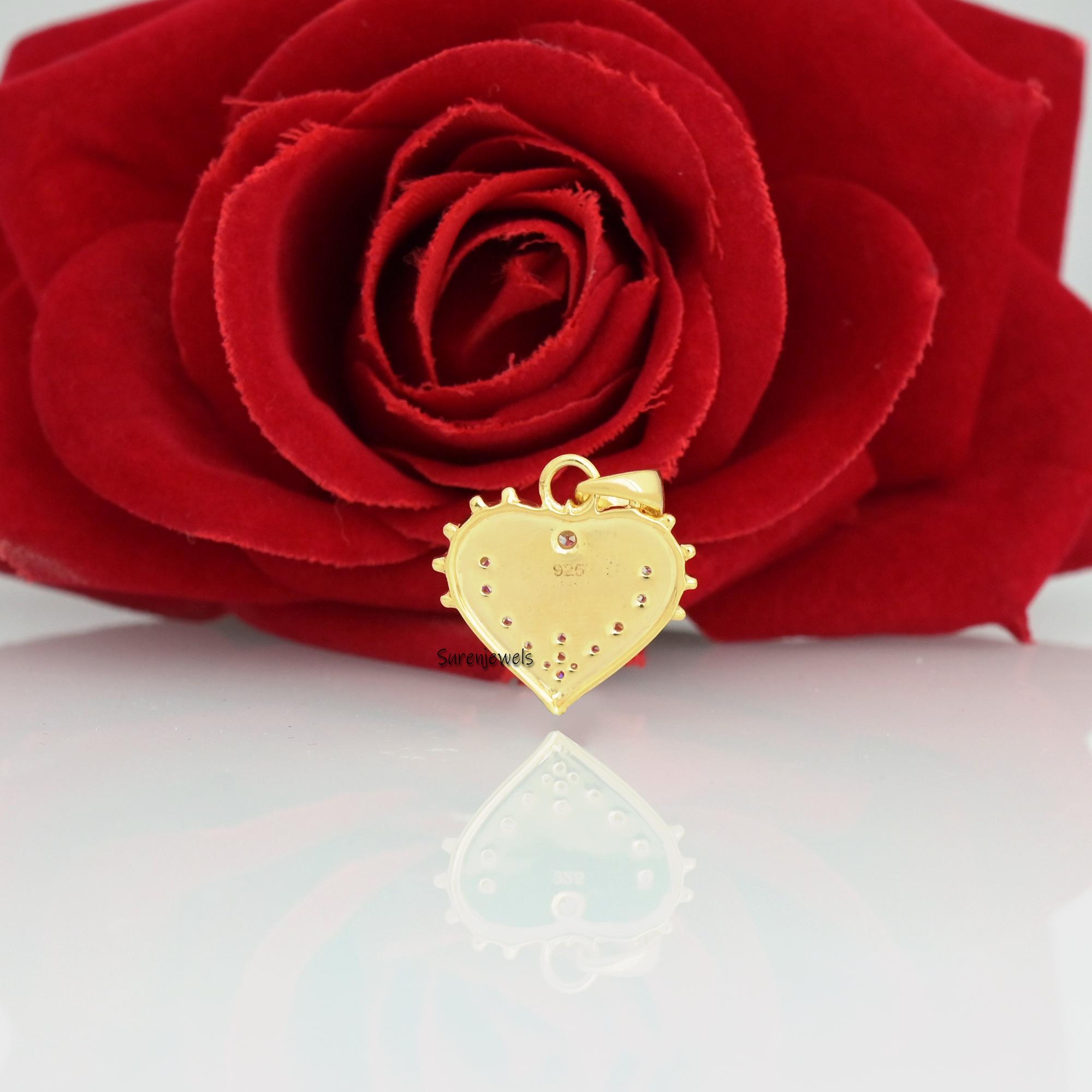 14k Gold Fluted Heart Charm: Diamond Accent Pendant - View 5 - Suren Jewels | SKU: SJP3416-SLYGCZ-25M
