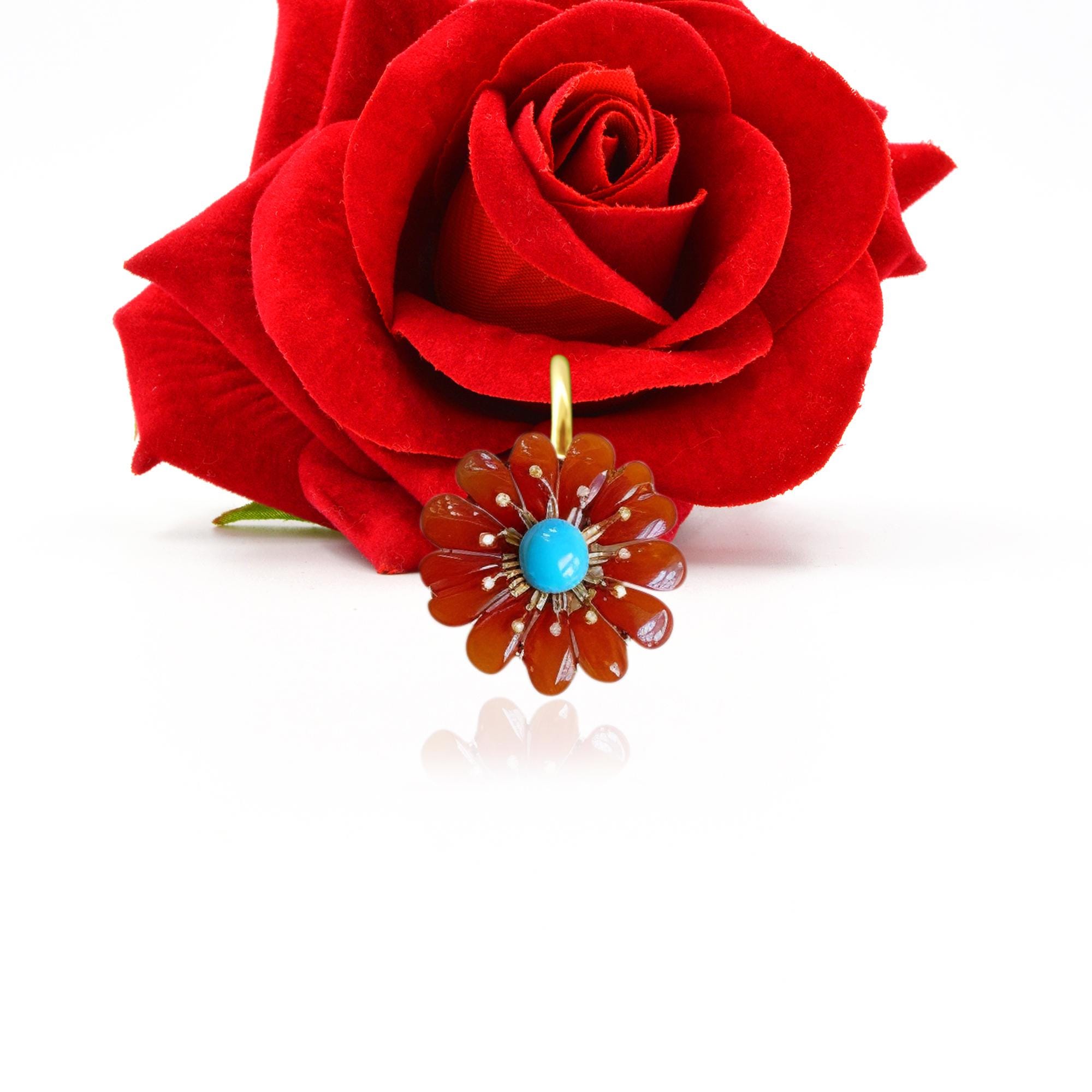 Hand Carved Gemstone Flower Pendant: 925 Silver - View 5 - Suren Jewels | SKU: SJP3519-SLYGOCNTQ-25M
