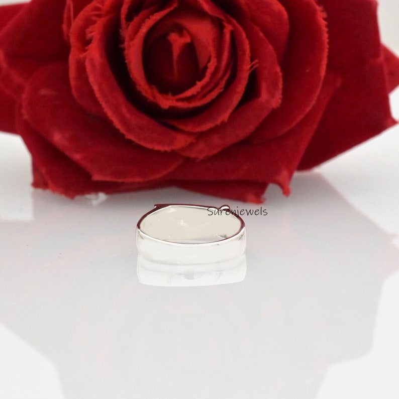 Anello a forma di libro in oro 14k: gioiello minimalista per gli amanti dei libri immagine 7