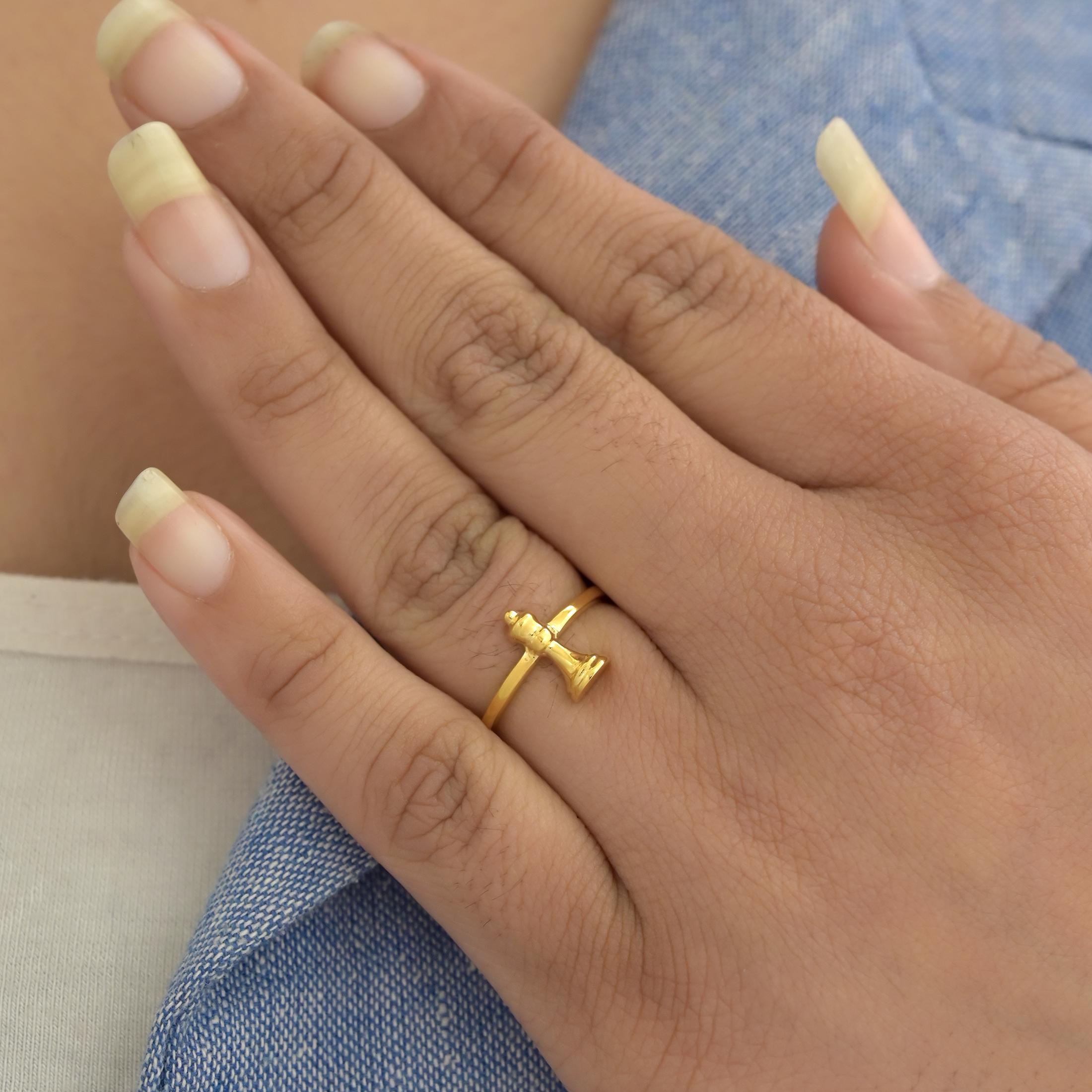 14k Gold Chess Queen Ring: Minimalist Jewelry - View 7 - Suren Jewels | SKU: SJR3236-SLYG-US-5