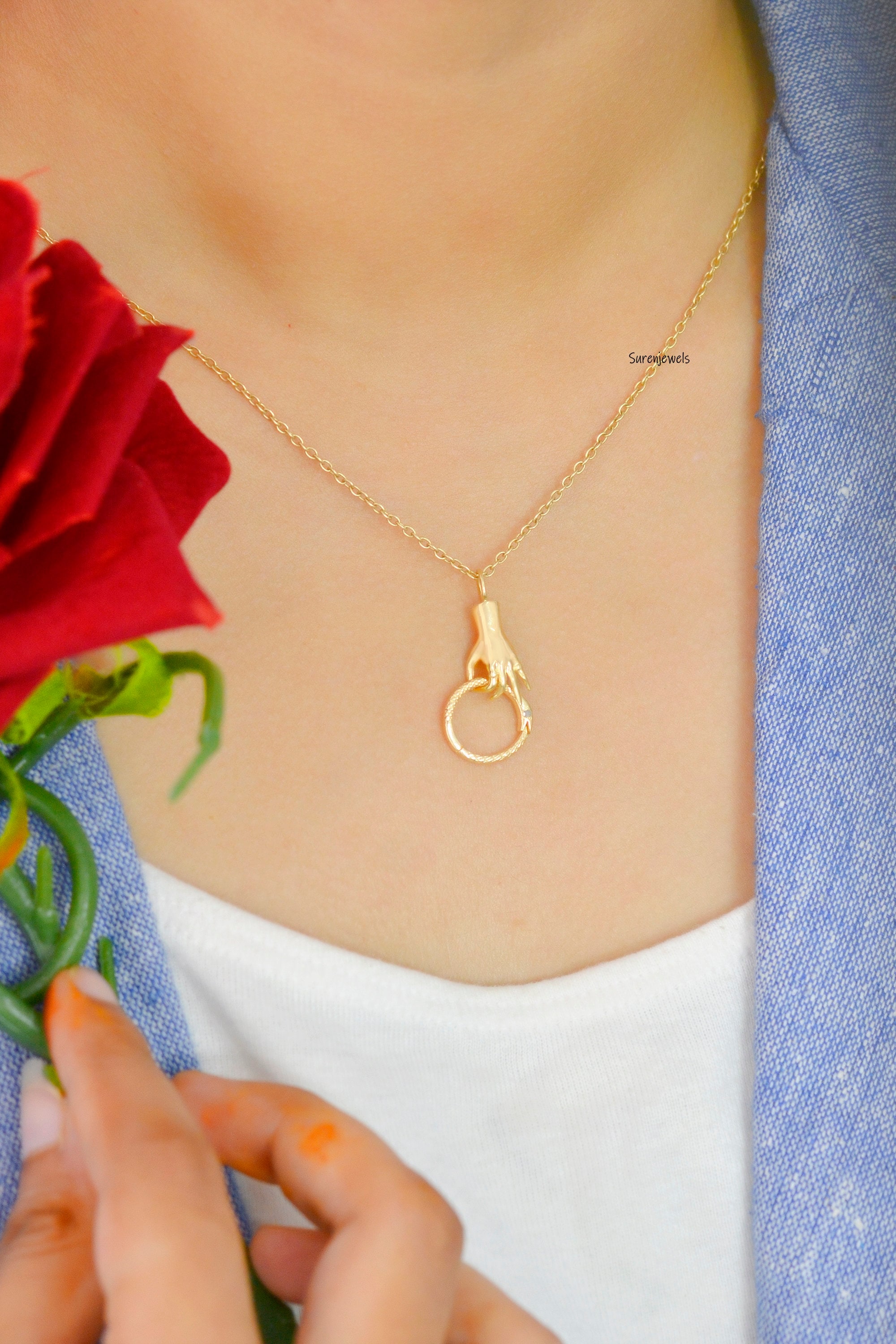 14k Gold Helping Hand Charm Holder: Figa Hand Pendant - View 3 - Suren Jewels | SKU: SJP1196-SLYGDI