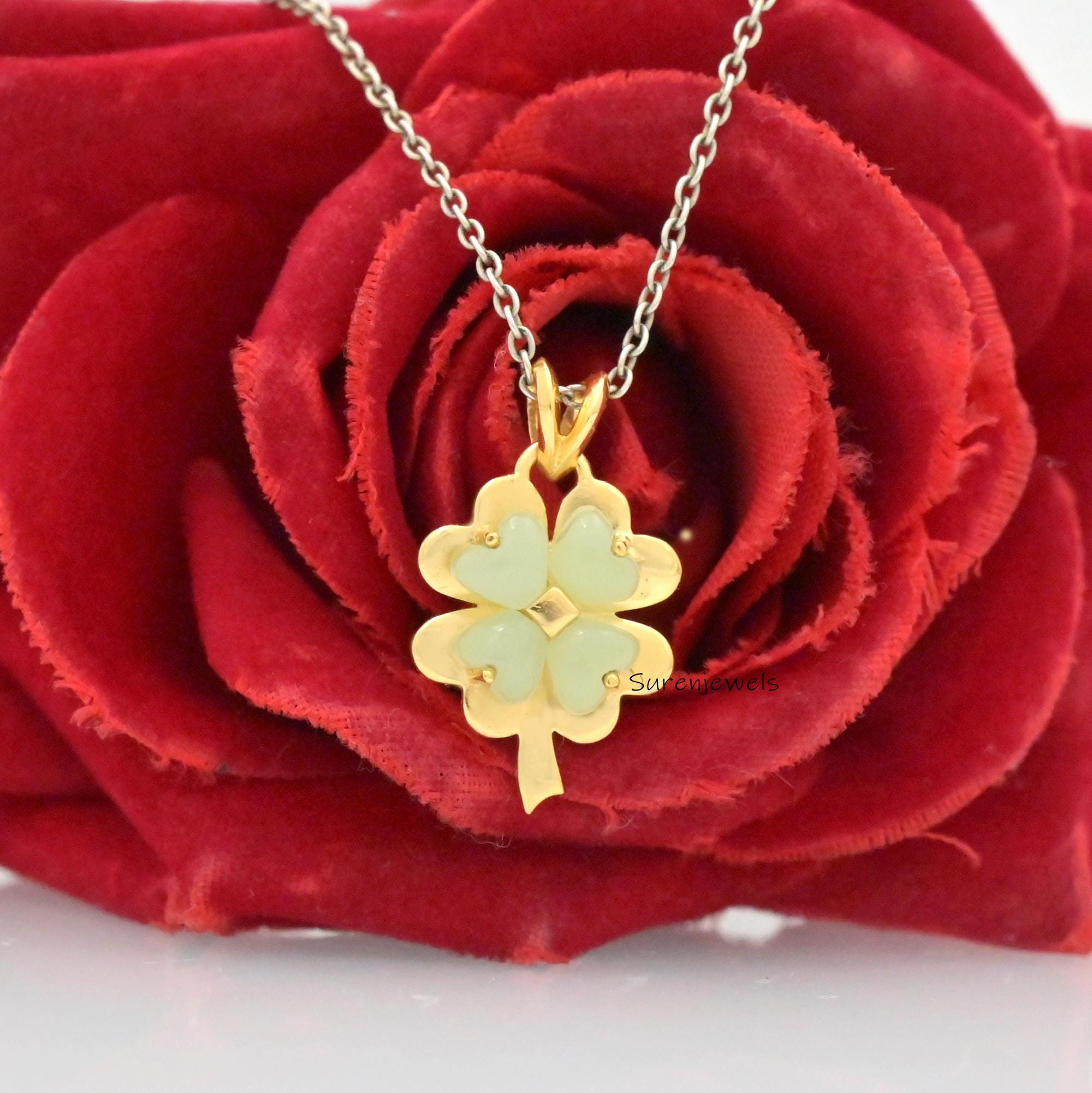 Four Leaf Clover Necklace, Lucky Charm Pendant, Gold Plated Shamrock Jewelry, Dainty Botanical Necklace, Gift for Her - Suren