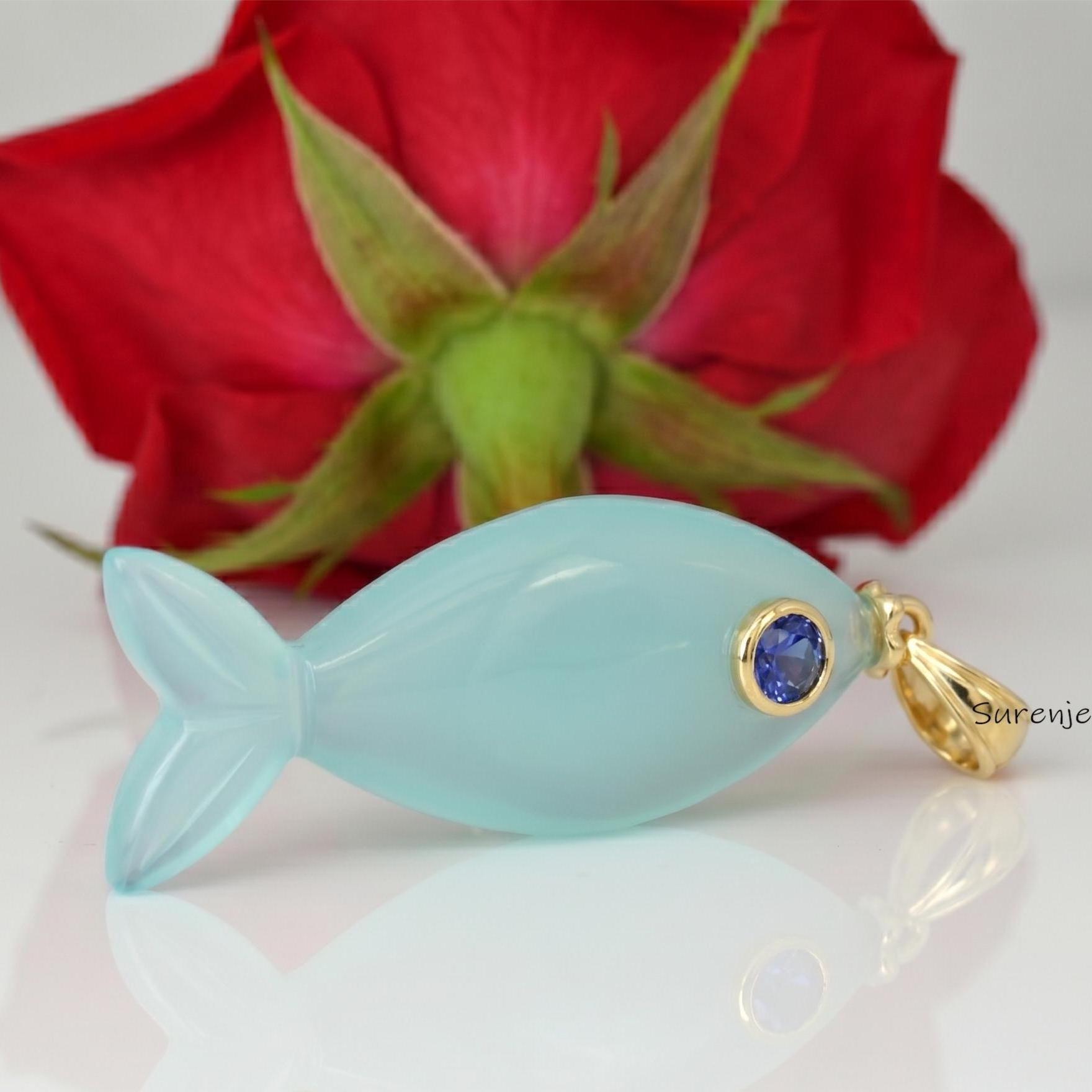 14K Gold Hand Carved Turquoise Fish Pendant, Gemstone Fish pendant, Gemstone Jewelry, Ocean Fish Charm Pendant, Fish Pendant