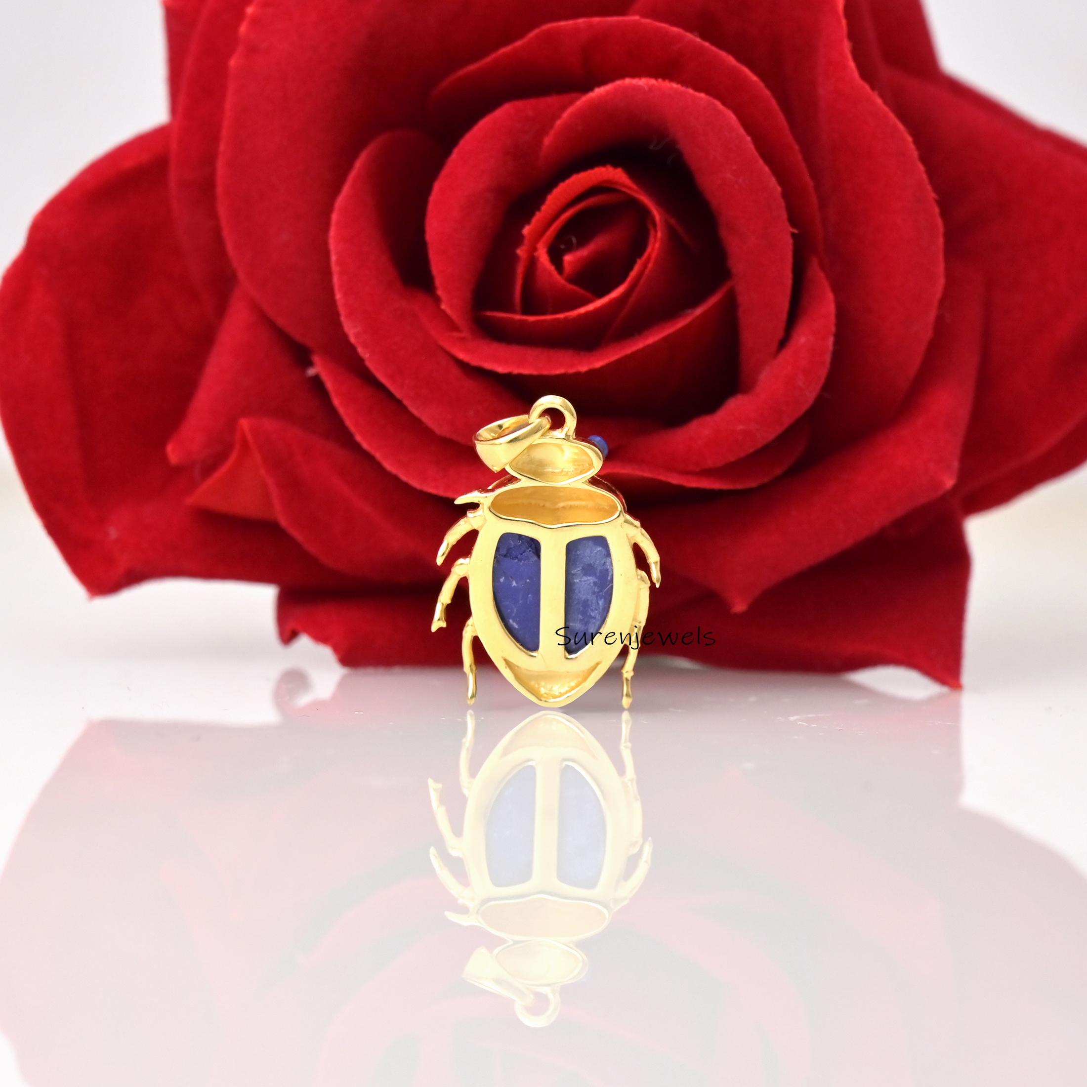 14K Gold Scarab Pendant, Egyptian Beetle Charm, Hand Carved Amulet - View 3 - Suren Jewels | SKU: SJP5170-SLYGLPZ-30M