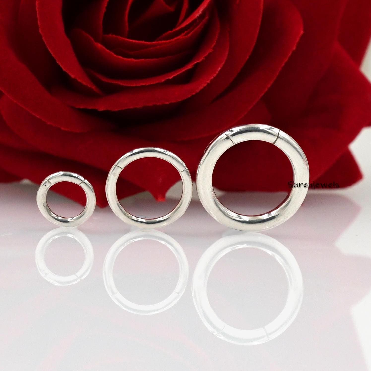 925 Silver Round Charms Holder: Enhancer Clasp Pendant - Suren Jewels | SKU: SJP482-SLWG-10M