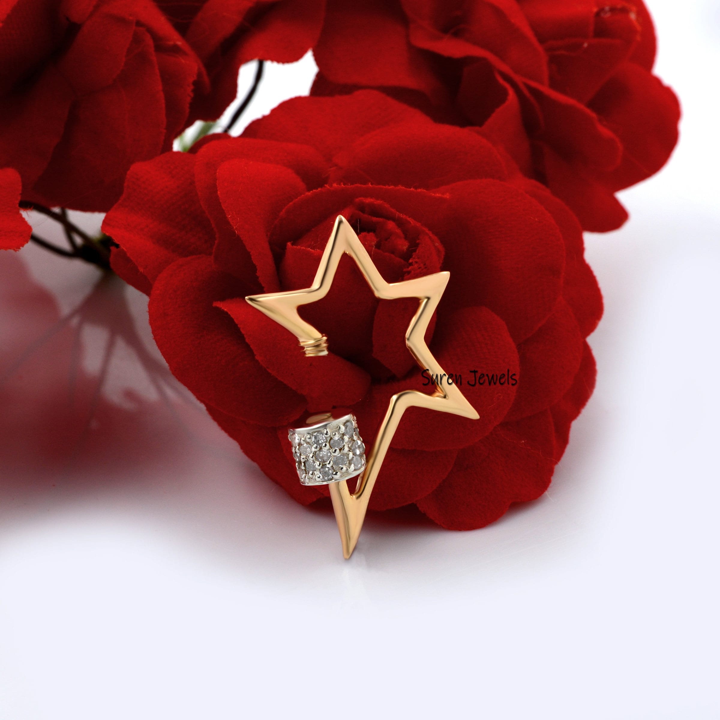 14K Gold Diamond Star Carabiner Lock: Solid Gold Charm - Suren Jewels | SKU: SJC20-14KWGYGDI