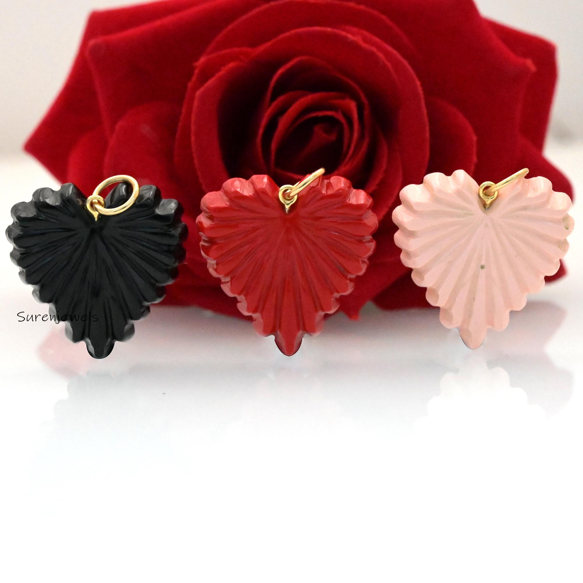 14K Gold Fluted Gemstone Heart Pendant - Designer Charm - Suren Jewels | SKU: SJP3358