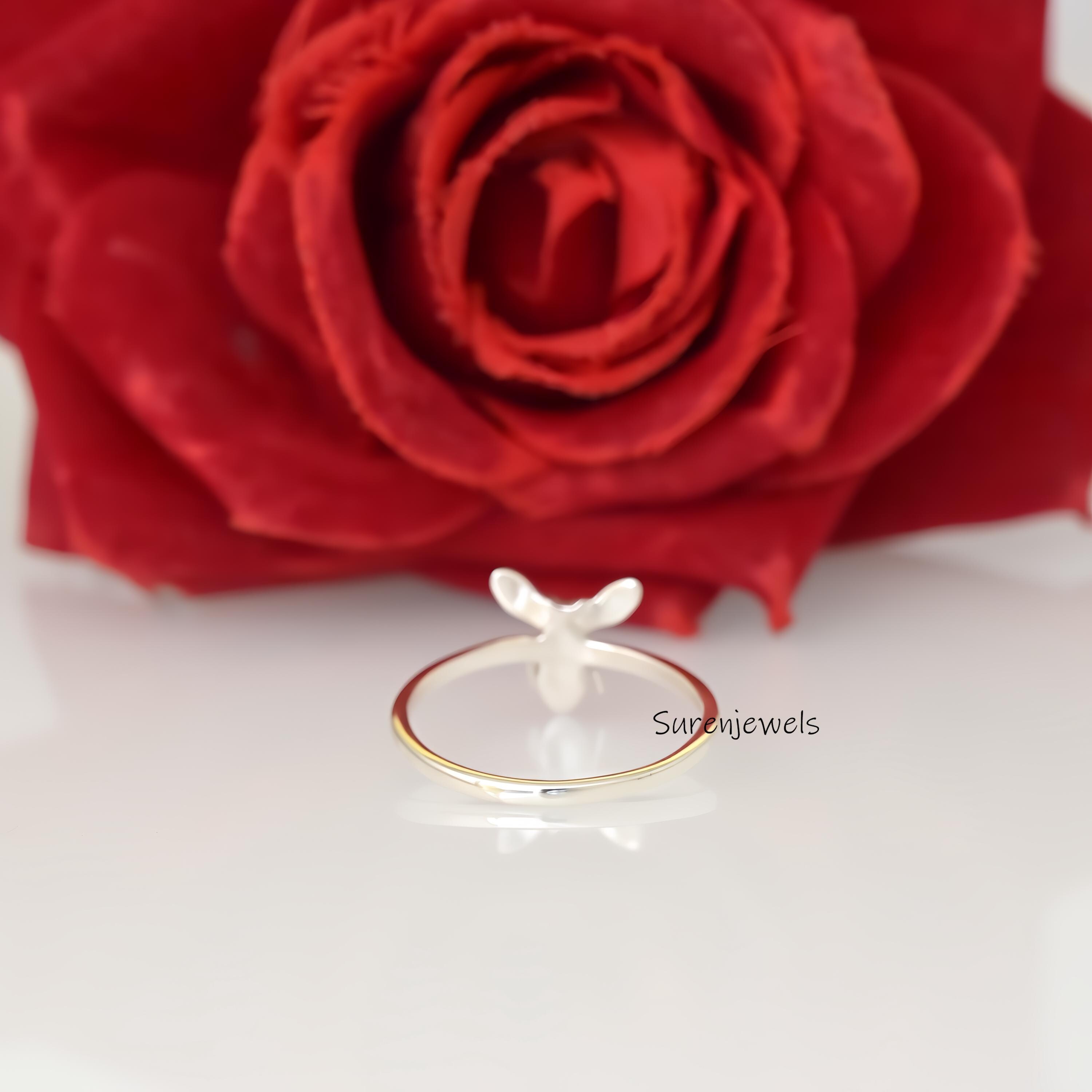14K Solid Gold Bee Ring: Moissanite Honeycomb Jewelry - View 3 - Suren Jewels | SKU: SJR2914