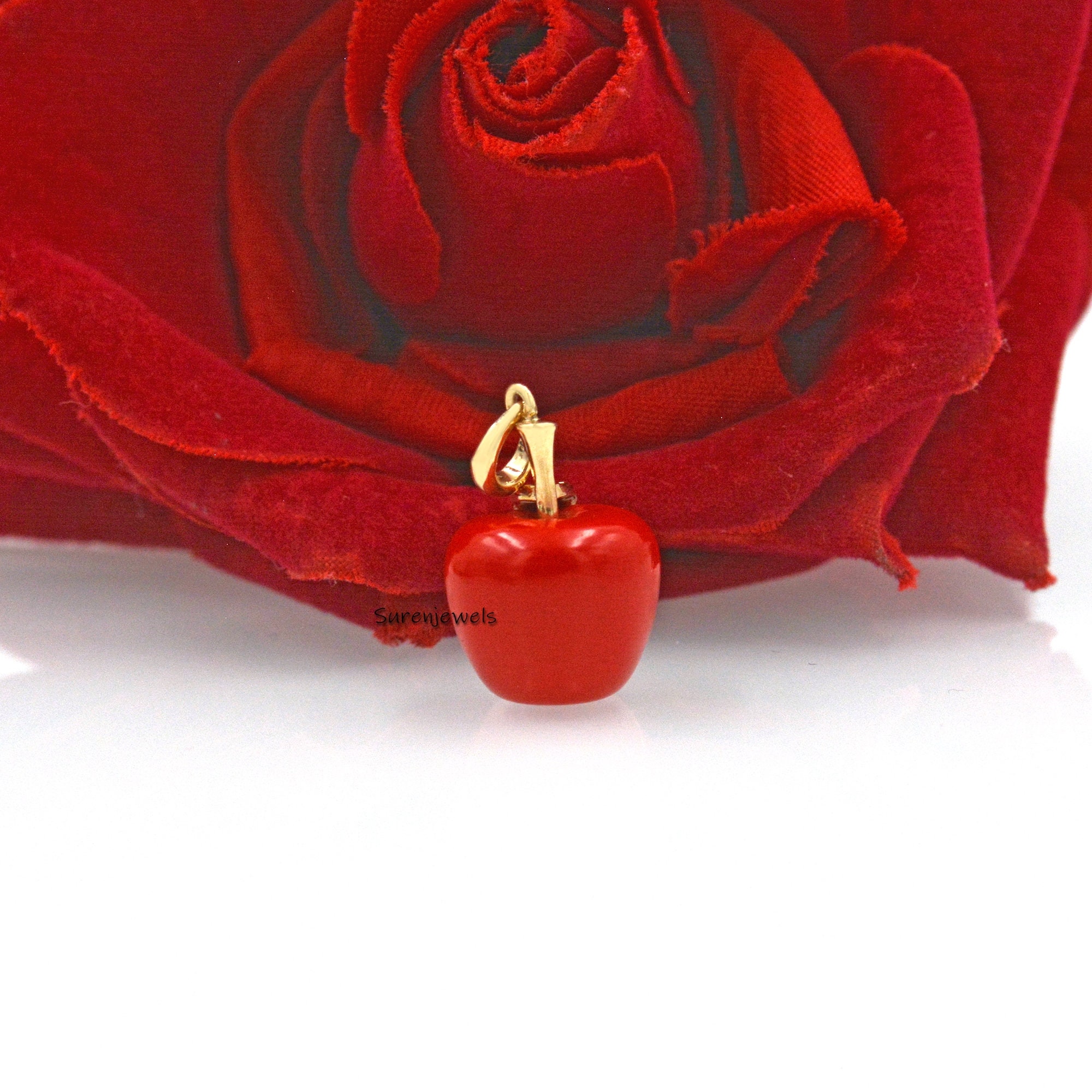14k Gold Red Coral Apple Pendant: Gemstone Jewelry - View 4 - Suren Jewels | SKU: SJP1611