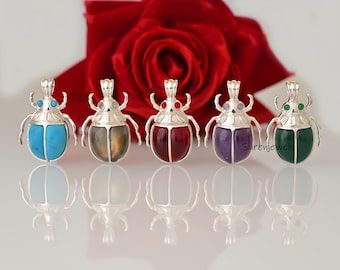 Colgante de escarabajo de lapislázuli en oro de 14k - Collar de escarabajo egipcio