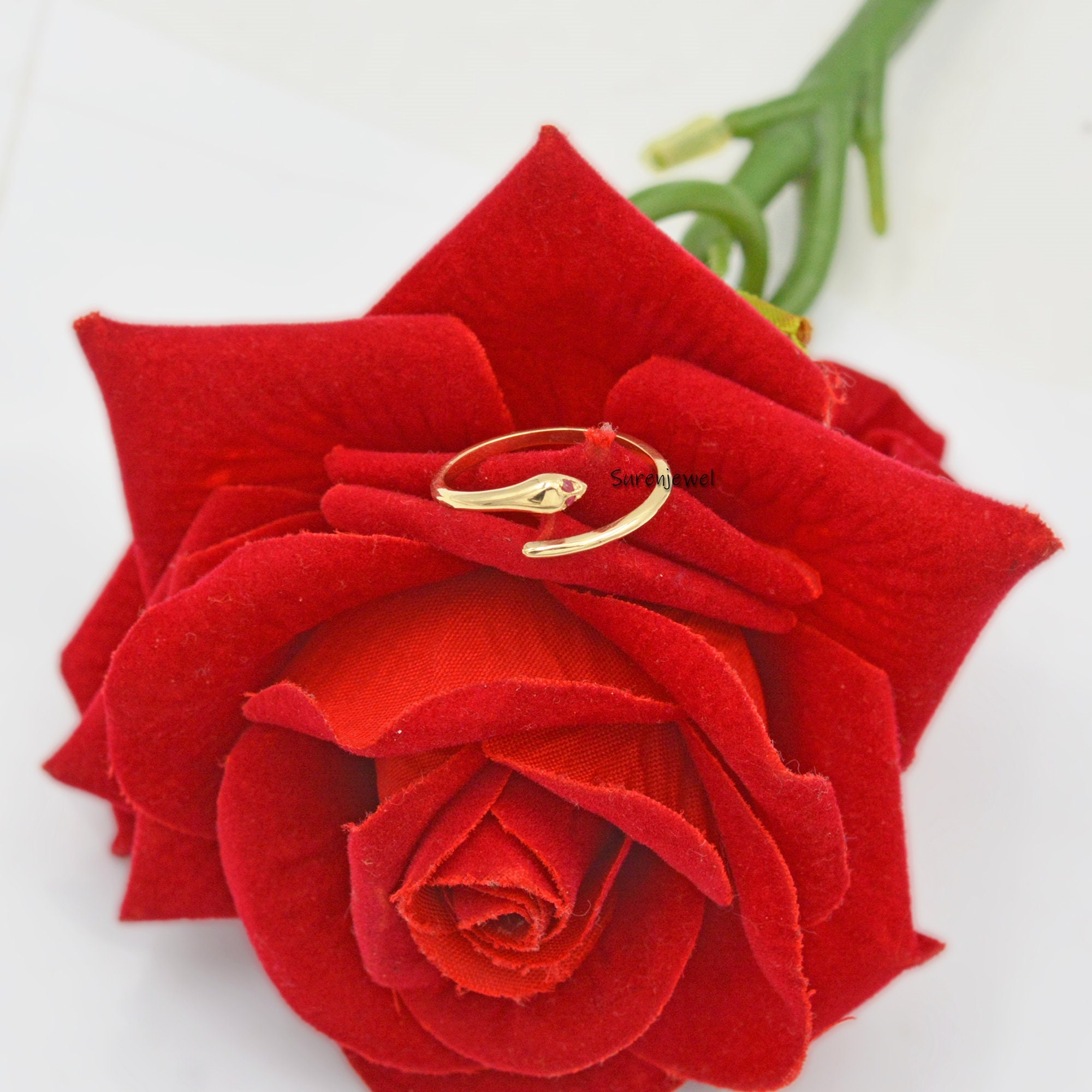 Sterling Silver Diamond Snake Ring - Adjustable Jewelry - View 3 - Suren Jewels | SKU: SJR03-SLYGDI