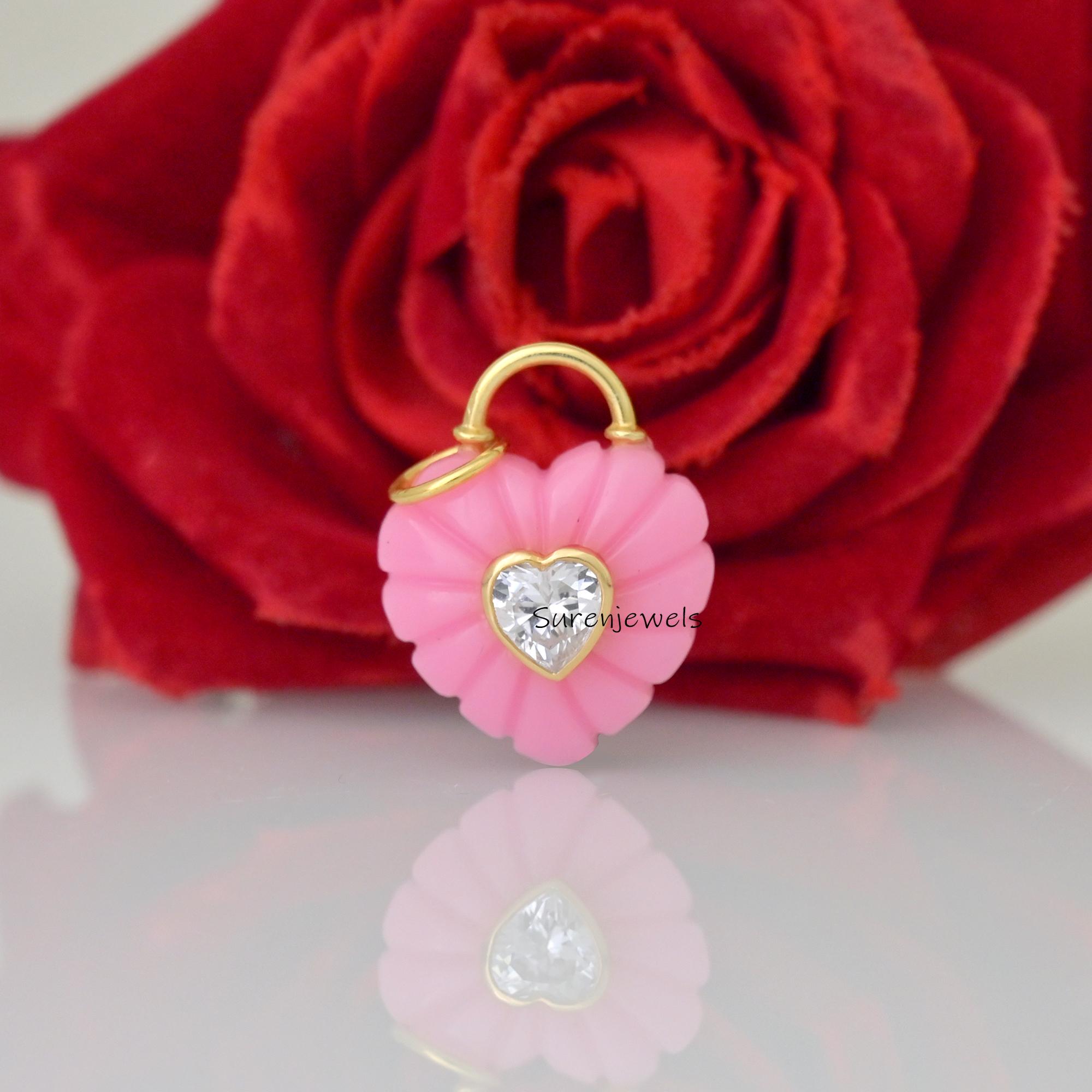 14k Gold Heart Padlock Pendant, Carved Gemstone Charm - Suren Jewels | SKU: SJP4785-SLYGLBCZ-25M