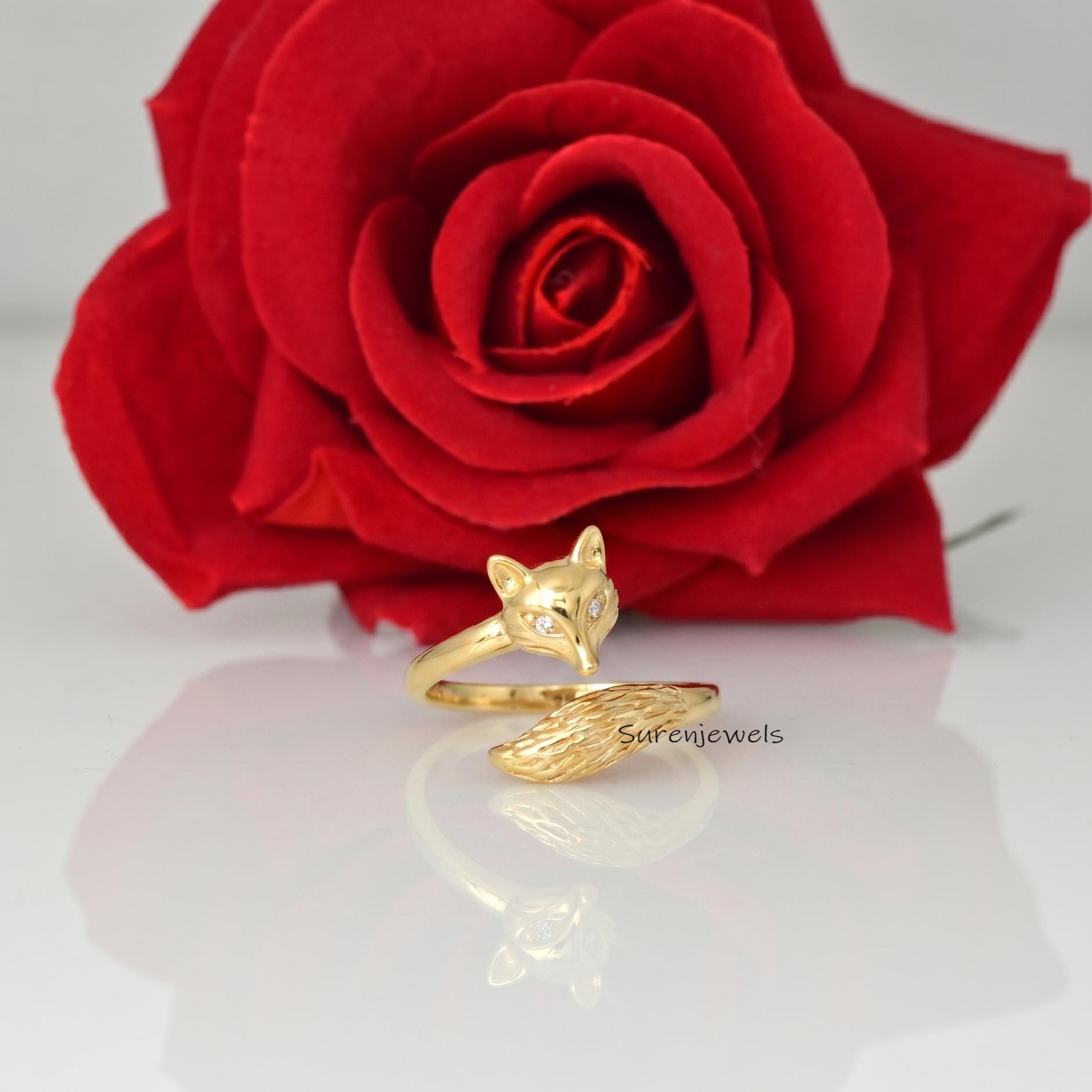 Gold Fox Wrap Ring, Adjustable Animal Ring, Minimalist Woodland Jewelry, Dainty Fox Gift for Her, Cute Nature Inspired Statem