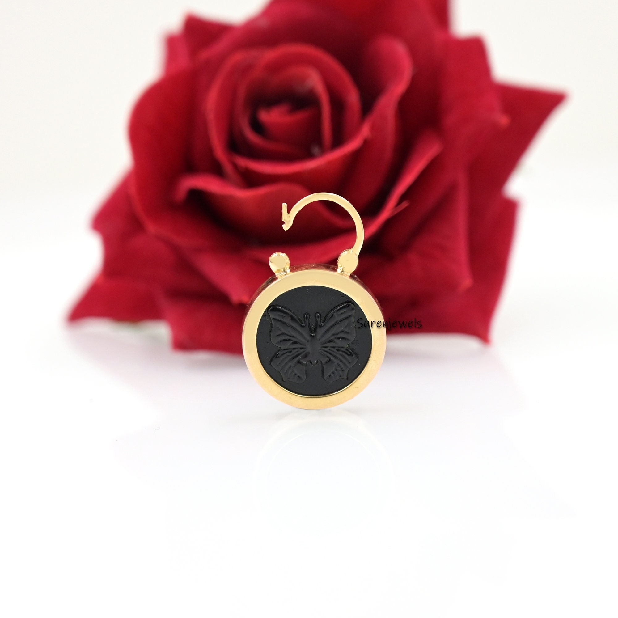 Gemstone Padlock Pendant, Handmade Designer Padlock - View 5 - Suren Jewels | SKU: SJP1624-SLYGAZ-35M