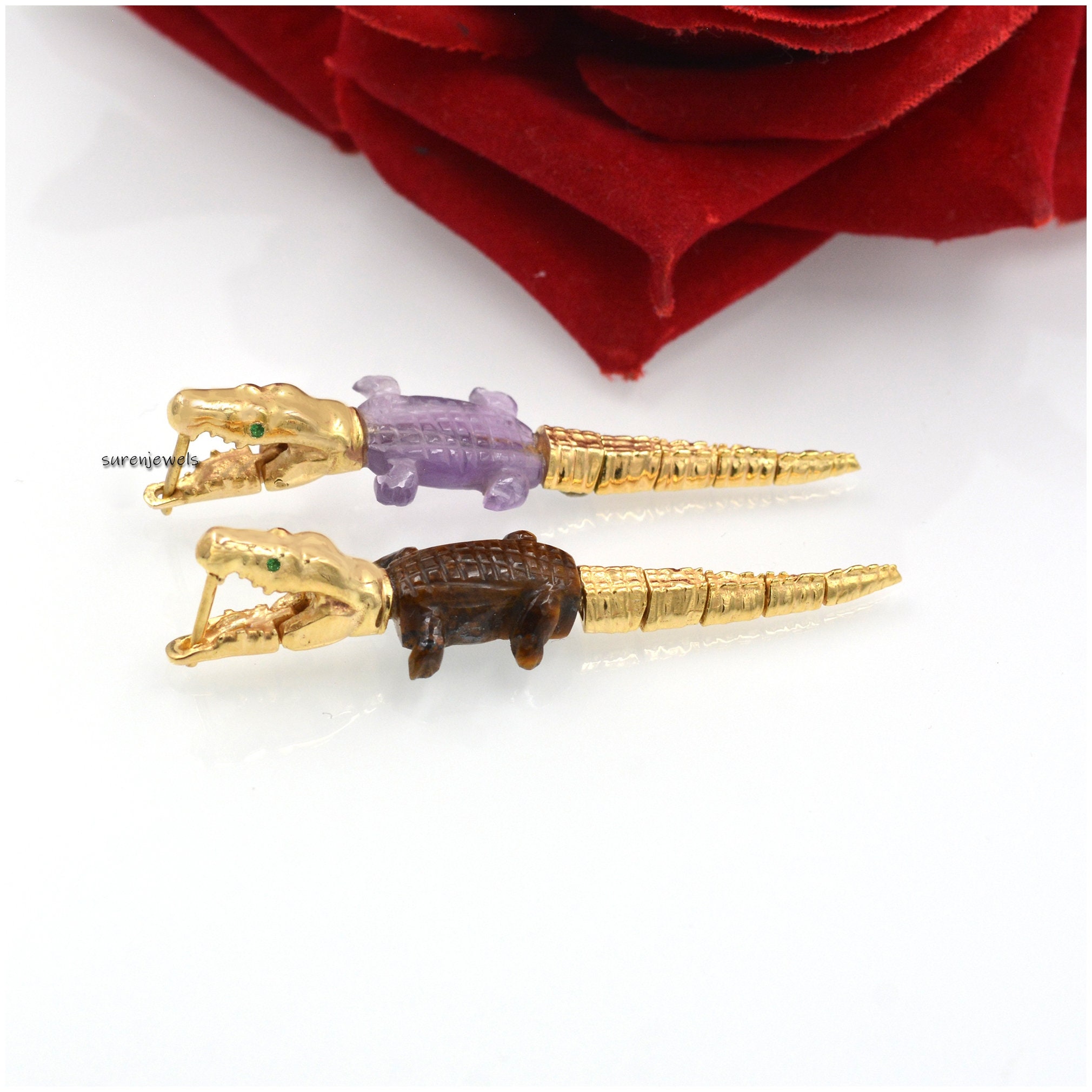14k Gold Crocodile Pendant: Emerald Eye Alligator Charm - View 4 - Suren Jewels | SKU: SJP1406