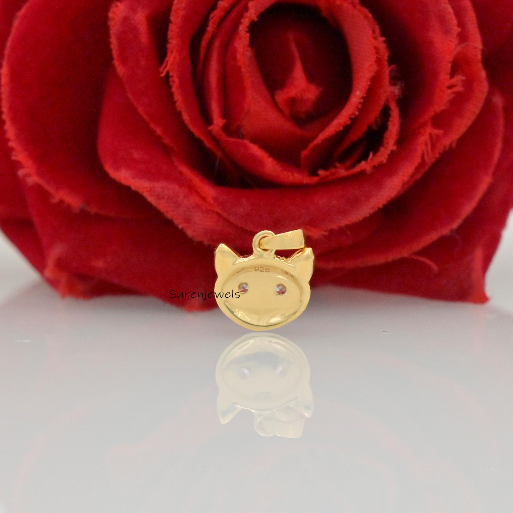 14K Gold Diamond Cat Pendant, Animal Jewelry - View 4 - Suren Jewels | SKU: SJP4624-SLRHYSP-15M