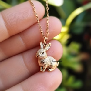 CANDY☆BUNNY　キャンバニ　ネックレス 14K Gold Rabbit Bunny Pendant, Gold Textured Bunny Rabbit