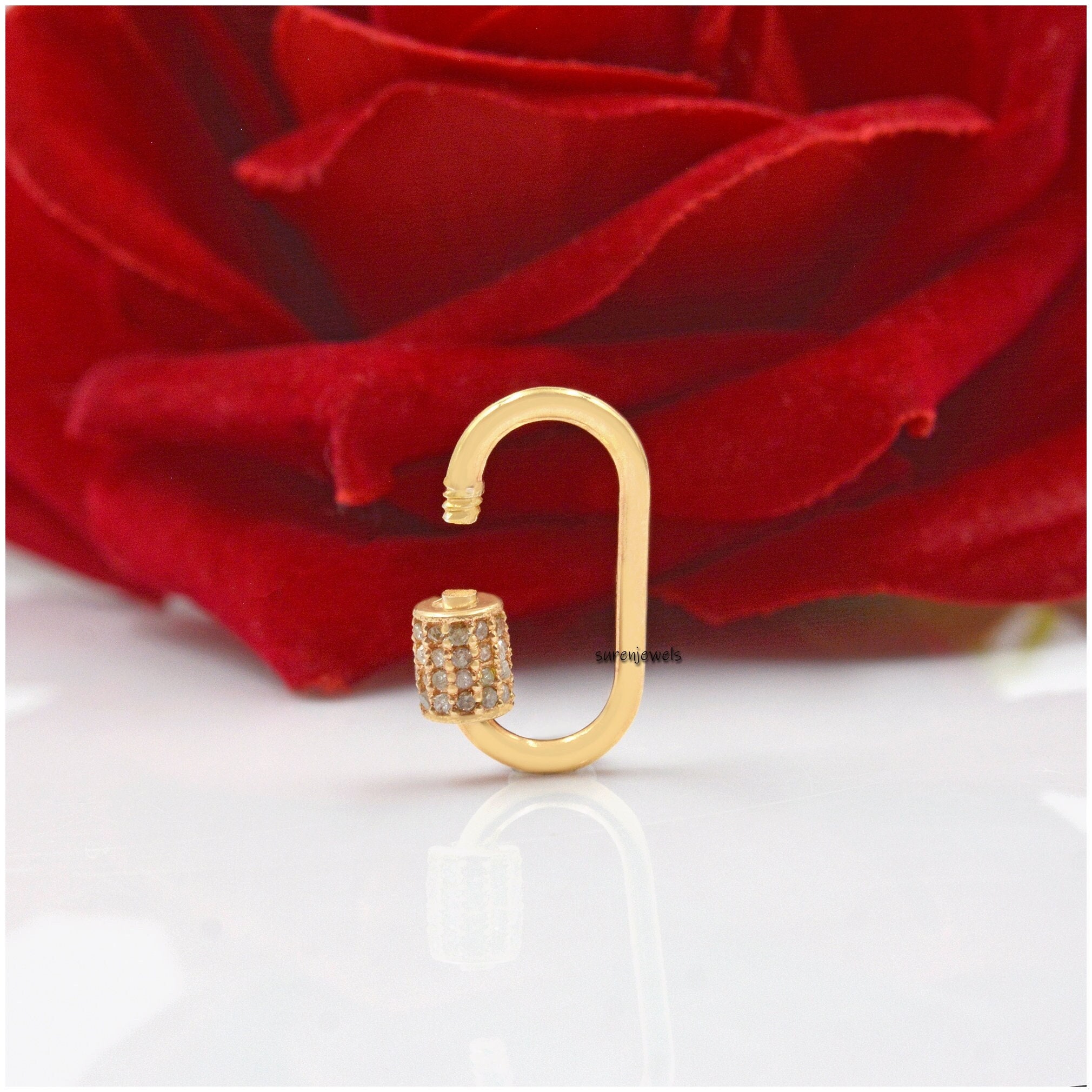 9K Gold Emerald Carabiner Lock - View 2 - Suren Jewels | SKU: SJC131-9KYG