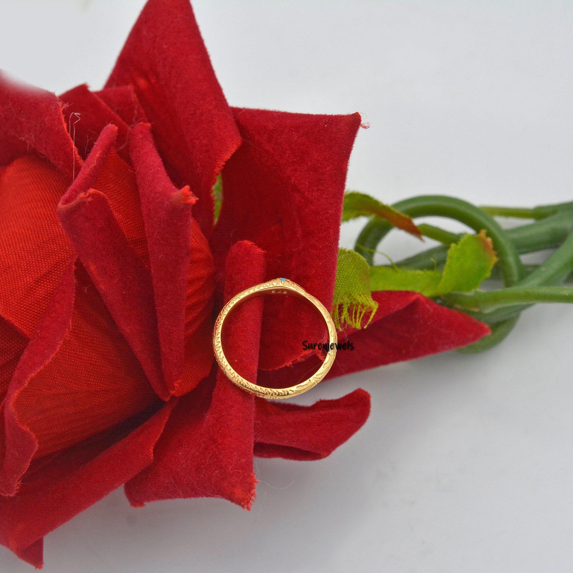 14k Gold Ouroboros Snake Ring: Emerald Accent - View 7 - Suren Jewels | SKU: SJR912-14KYGTQ-US-5