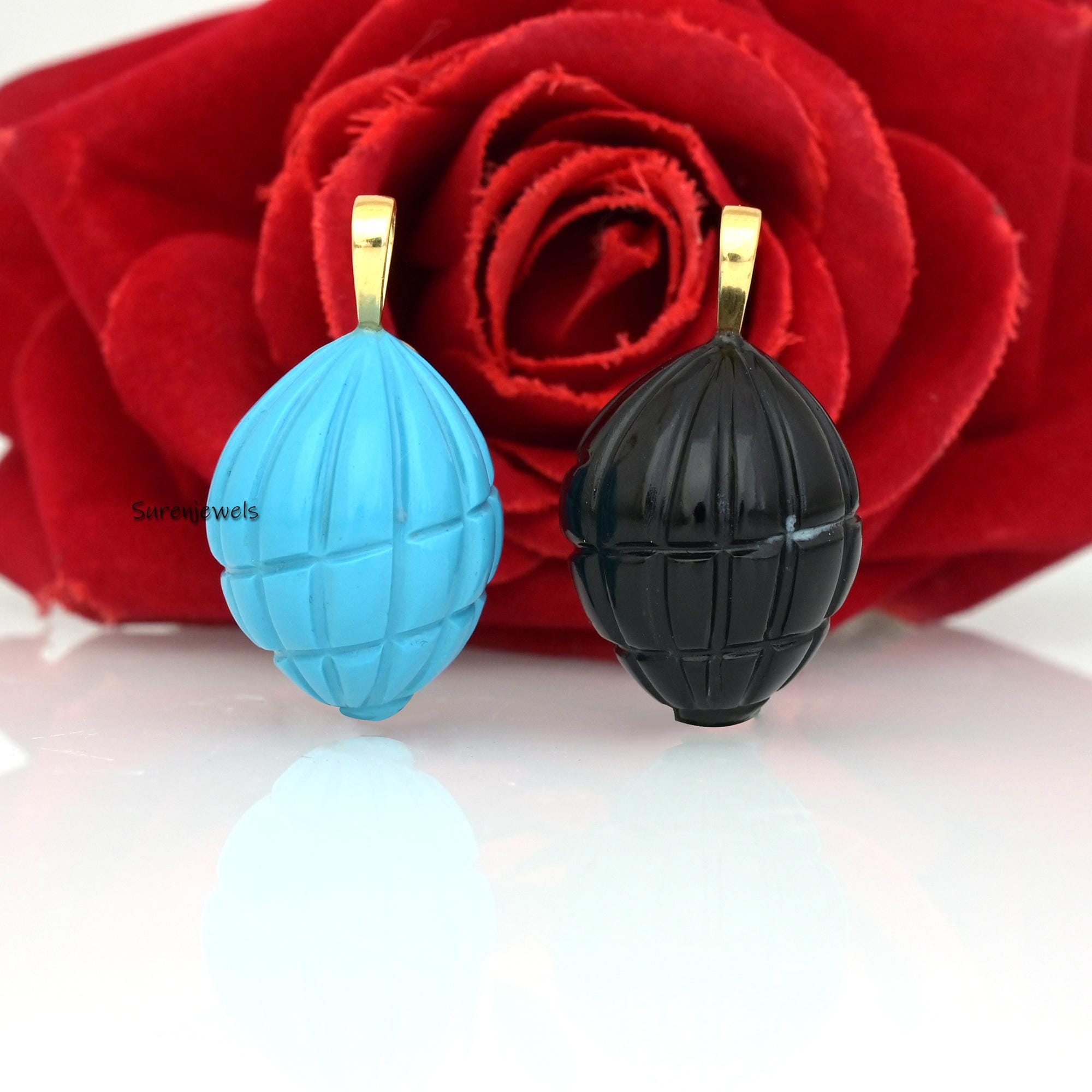 14k Gold Carved Gemstone Conch Shell Pendant (25 mm) - View 2 - Suren Jewels | SKU: SJP1898-SLYGCLQCZ