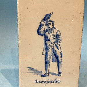 RARE Dutch Delft tile De Aanspreker The death bidder early 20th century image 3