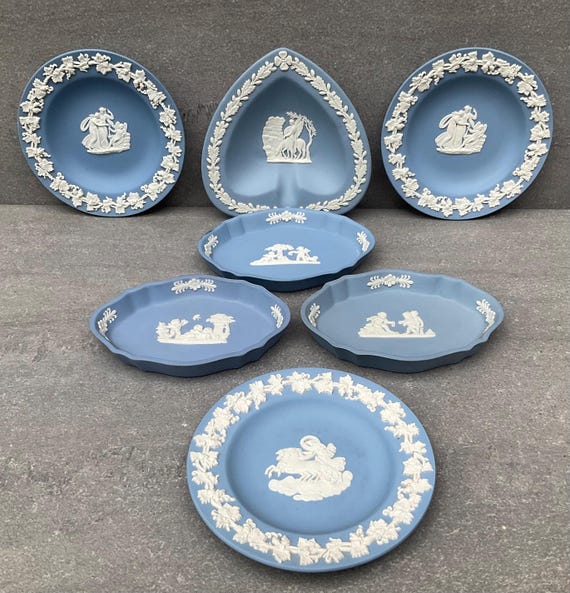  ジャスパーウエア　小皿　ウエッジウッド　イギリス　レア　限定品 ウェッジウッド ブルー ジャスパーウェア - 小皿 7 枚 - Etsy 日本