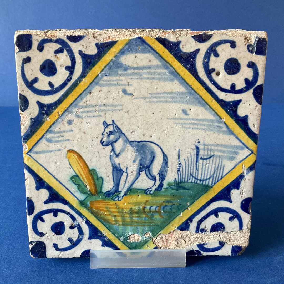 Very Early Delft Kwadraat Tile quadrant or Lozenge Tile of a Wolf 1580