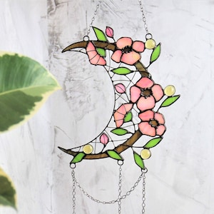 Suncatcher Halbmond mit Sakura Glasmalerei Blumen Garten Hängedekor Handgemachtes Geschenk für zu Hause Rosa Dekor Muttertagsgeschenk