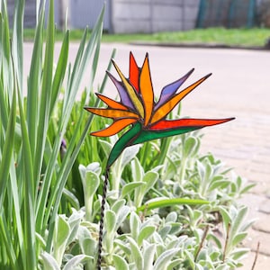Plant stake Strelitzia Garden decor Stained glass Suncatcher flowers Gifts for plant lovers Exotic plants Gifts for gardeners Mother&#39;s day