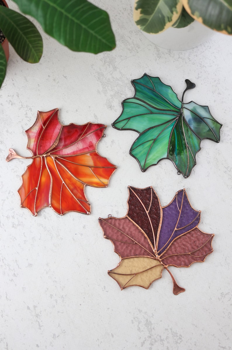 Suncatcher maple leaf Stained glass maple leaf Canadian maple decor Wall art decor Window hangings decor Gifts for plant lovers image 9