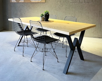 Scandinavian Natural Wood Dining Table: 'W' Metal Legs, Modern Industrial