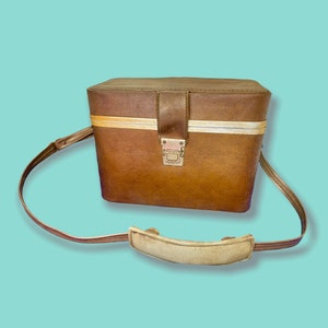 Vintage Camera Travel SuitCase.