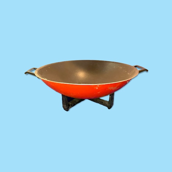 Vintage Large Red Electric Skillet Frying Pan. 