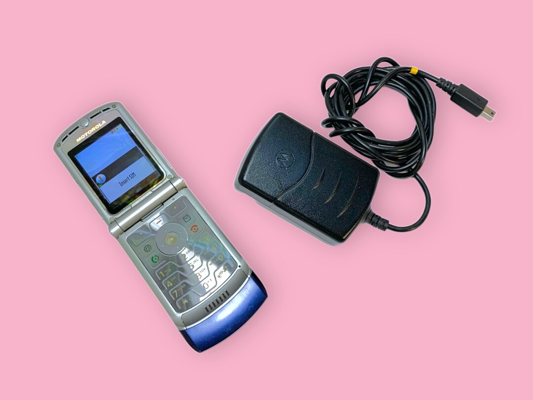 Old Rugged Razor Phone Vintage Y2K Razor Flip Phone.works. - Etsy